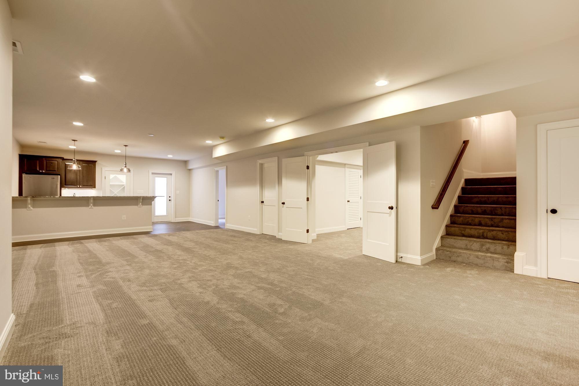 FAIRWAY MANOR ESTATES - Residential