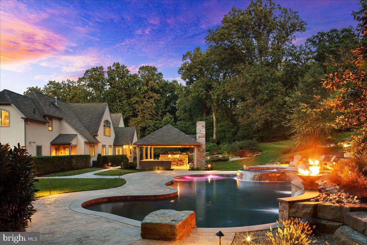 HIGHLAND WOODS - Residential
