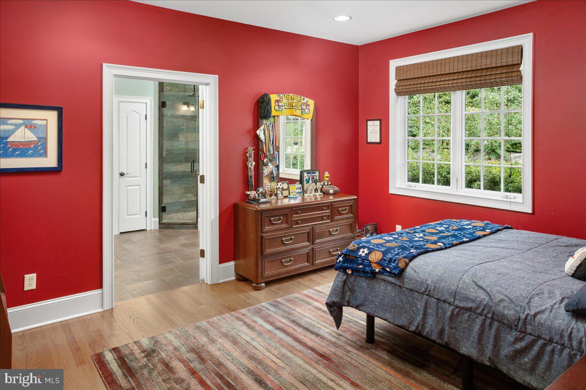HIGHLAND WOODS - Residential
