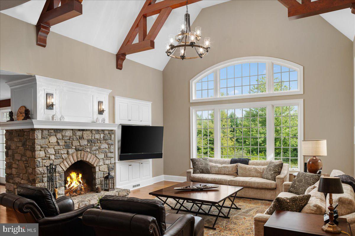HIGHLAND WOODS - Residential