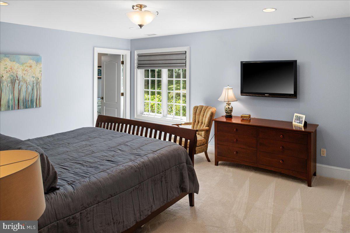 HIGHLAND WOODS - Residential