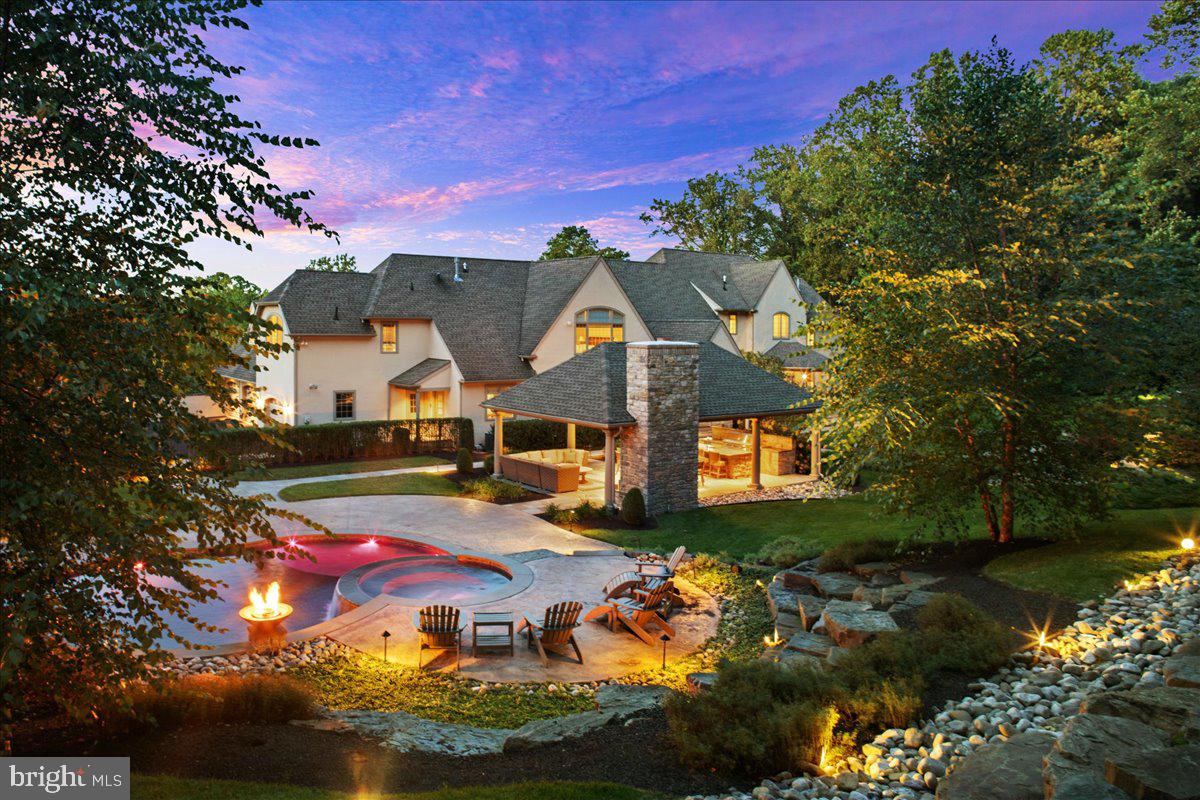 HIGHLAND WOODS - Residential