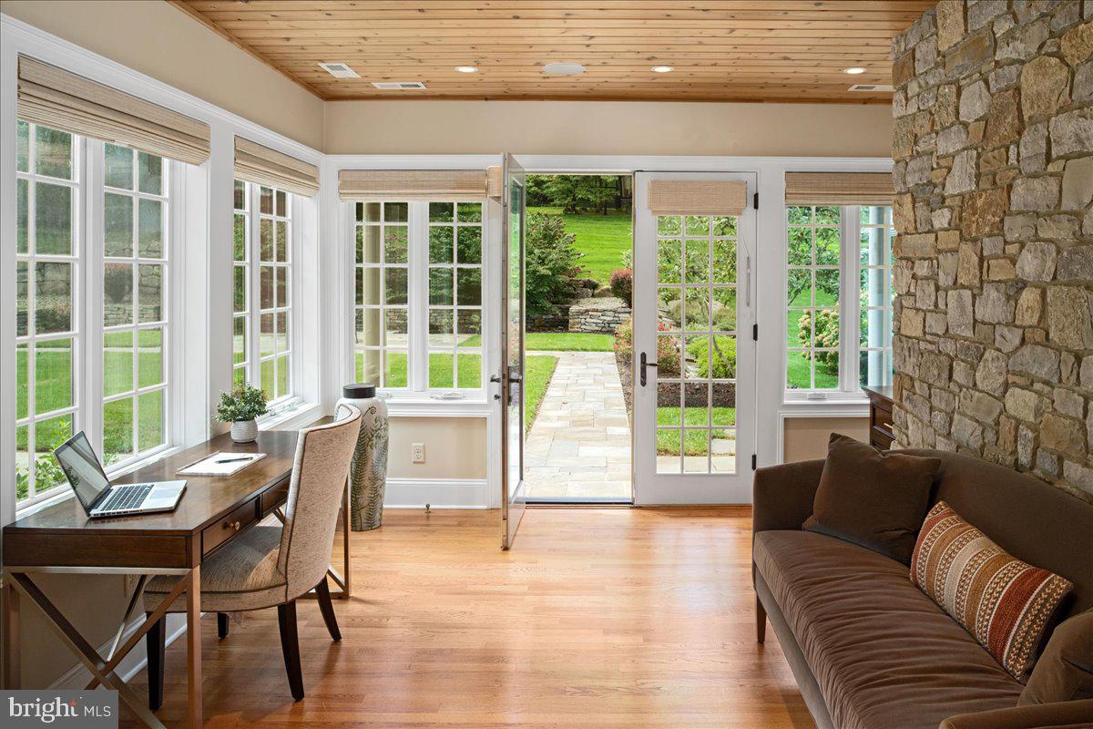 HIGHLAND WOODS - Residential