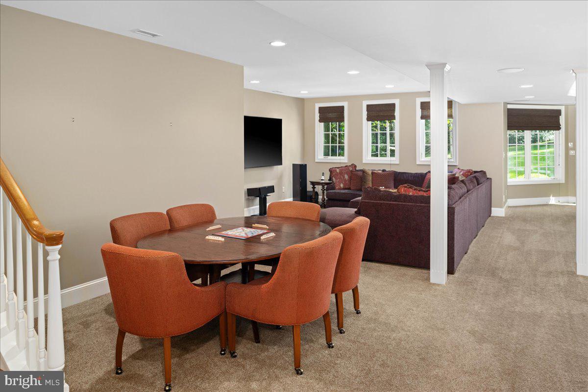 HIGHLAND WOODS - Residential