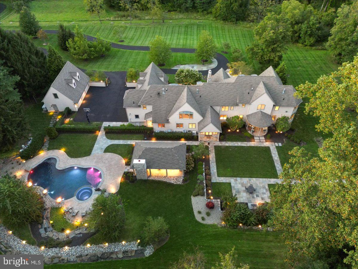 HIGHLAND WOODS - Residential