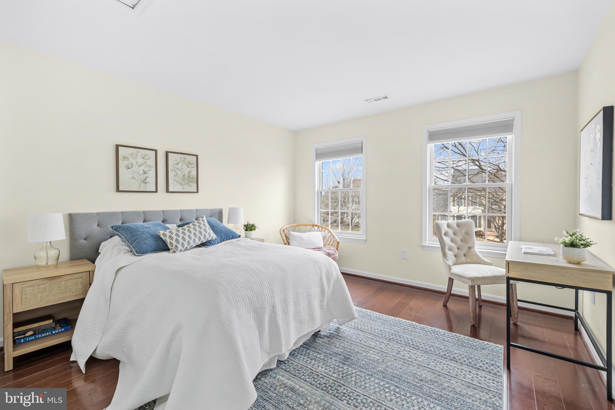 ASHBURN FARM - Residential