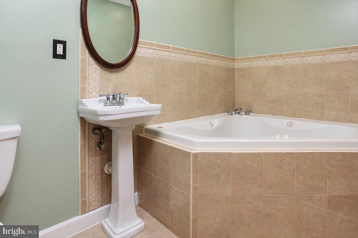 MOUNT VERNON PLACE HISTORIC DISTRICT - Residential