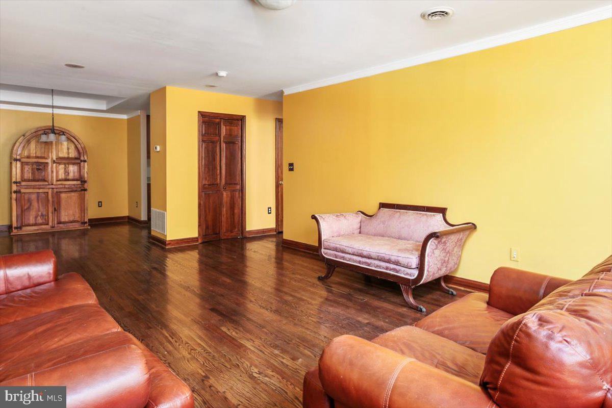 MOUNT VERNON PLACE HISTORIC DISTRICT - Residential