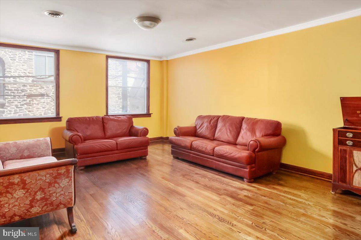 MOUNT VERNON PLACE HISTORIC DISTRICT - Residential