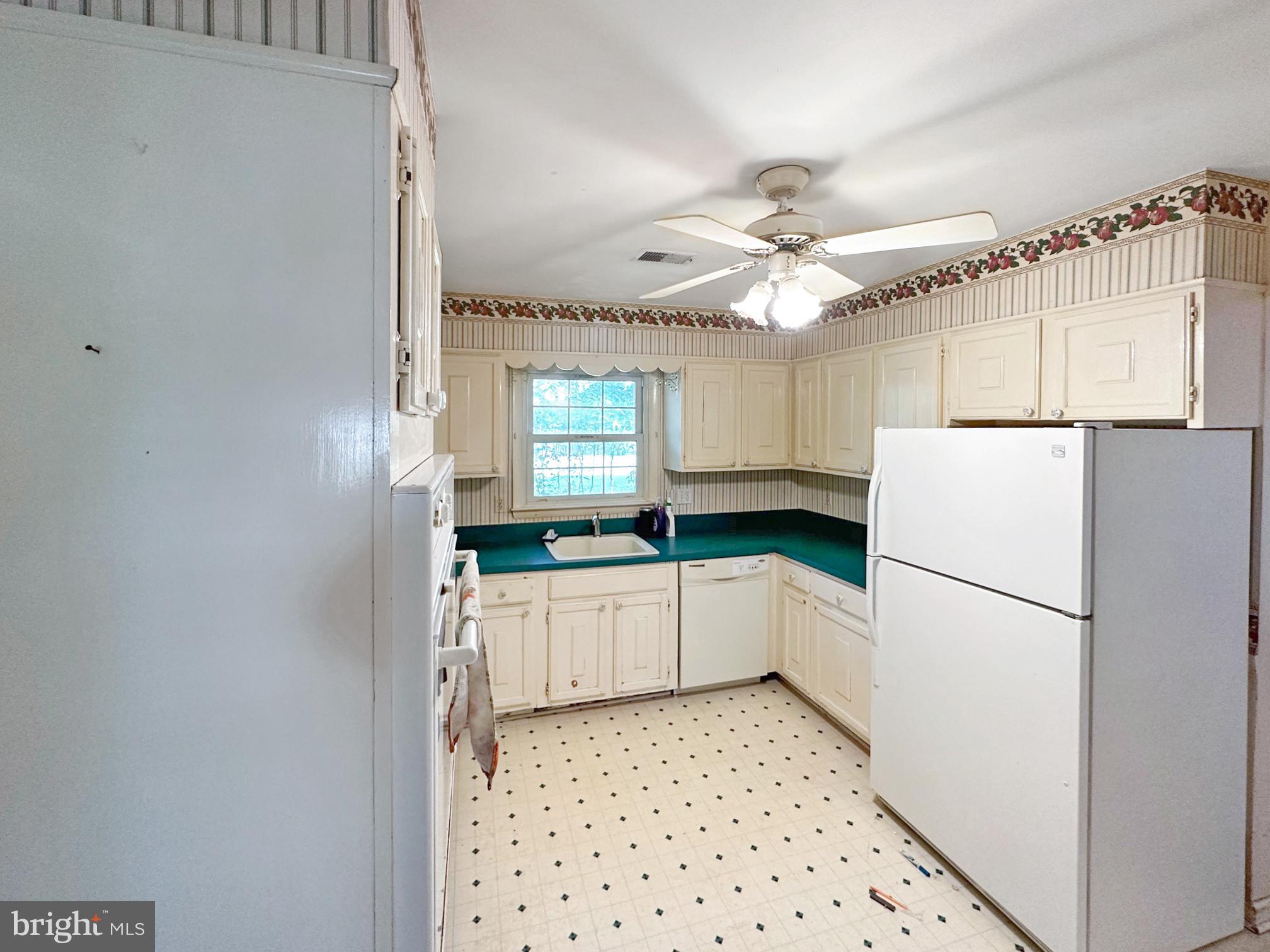 WARRENTON LAKES - Residential