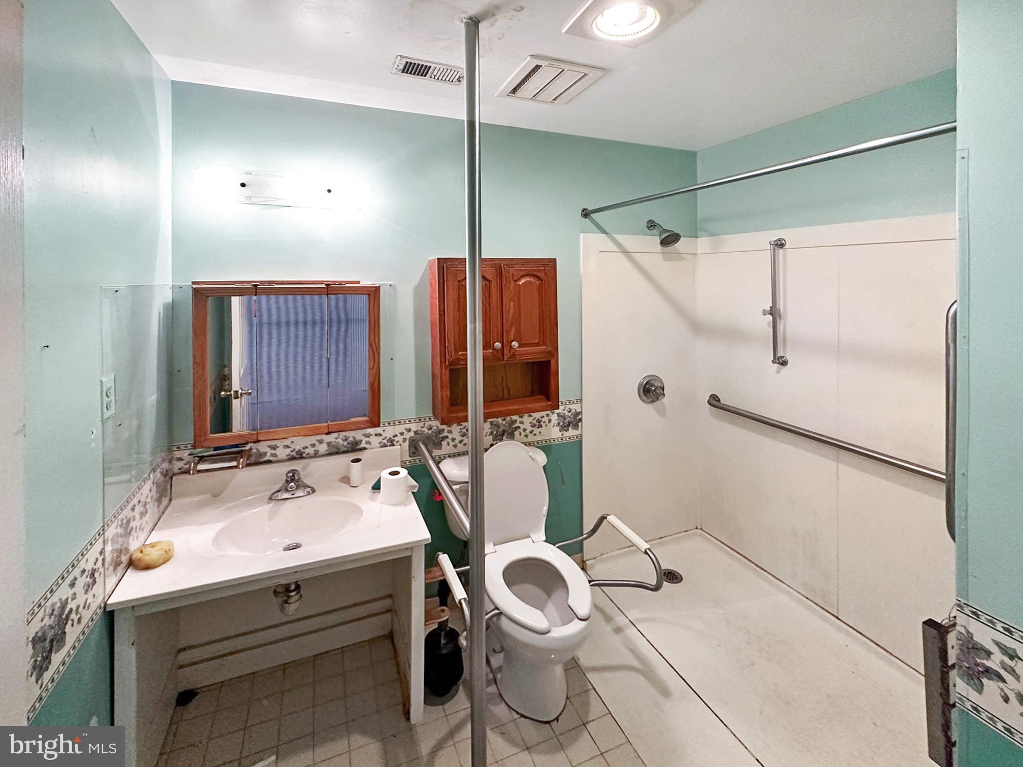 WARRENTON LAKES - Residential