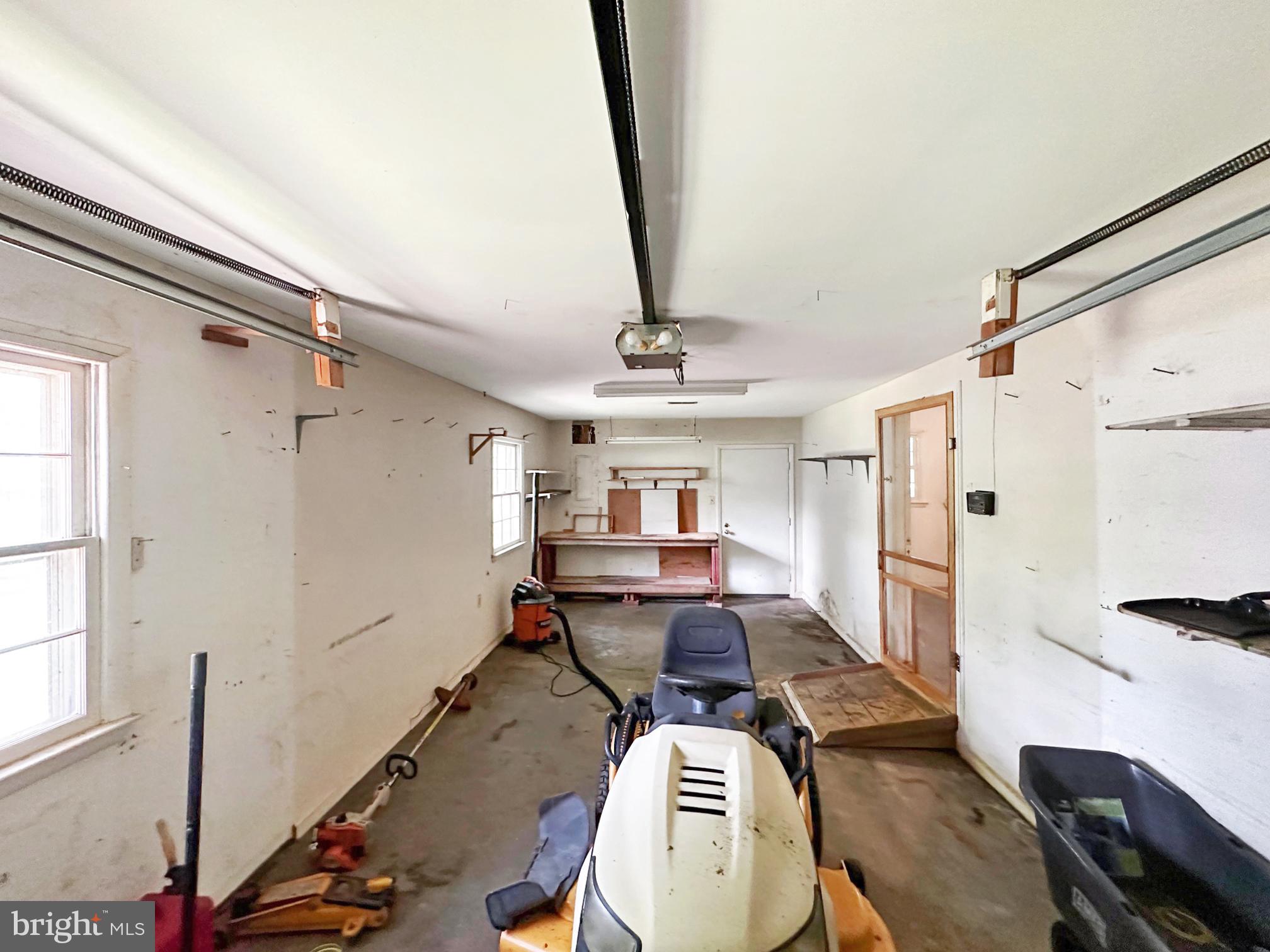 WARRENTON LAKES - Residential