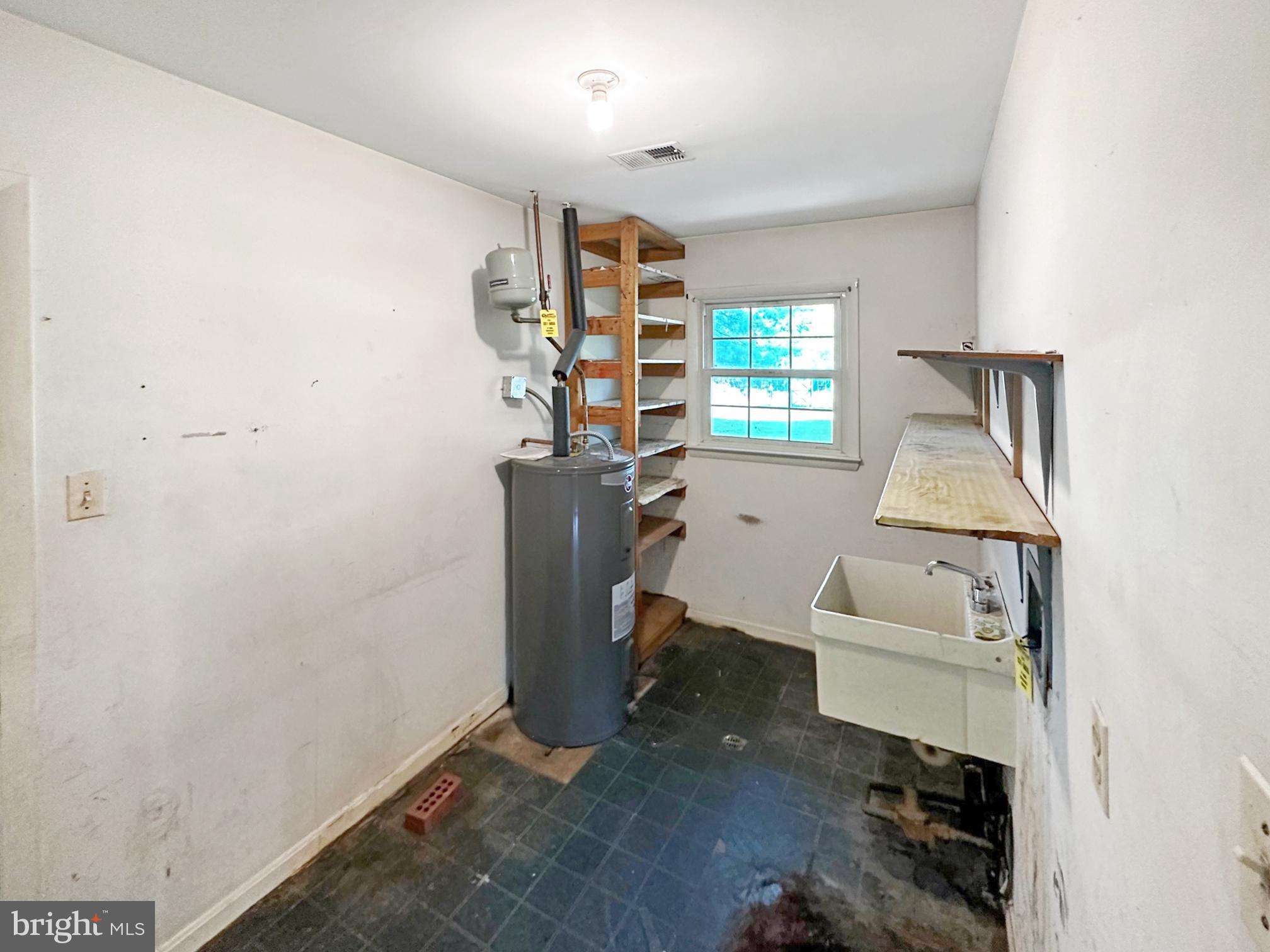 WARRENTON LAKES - Residential