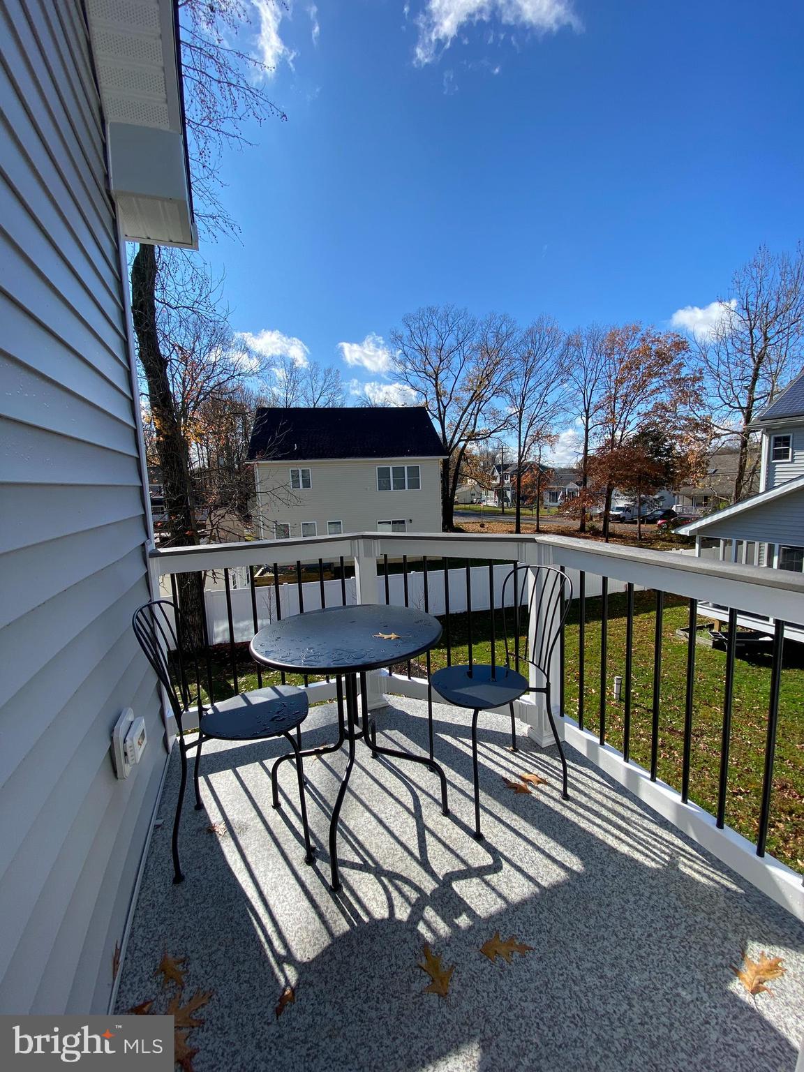 AVALON SHORES - Residential Lease