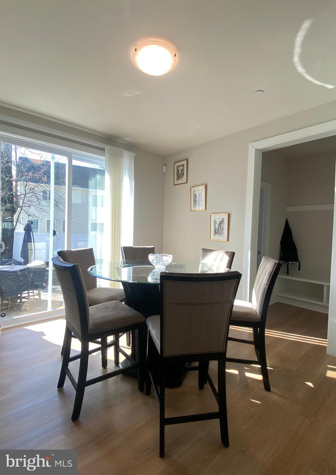 AVALON SHORES - Residential Lease