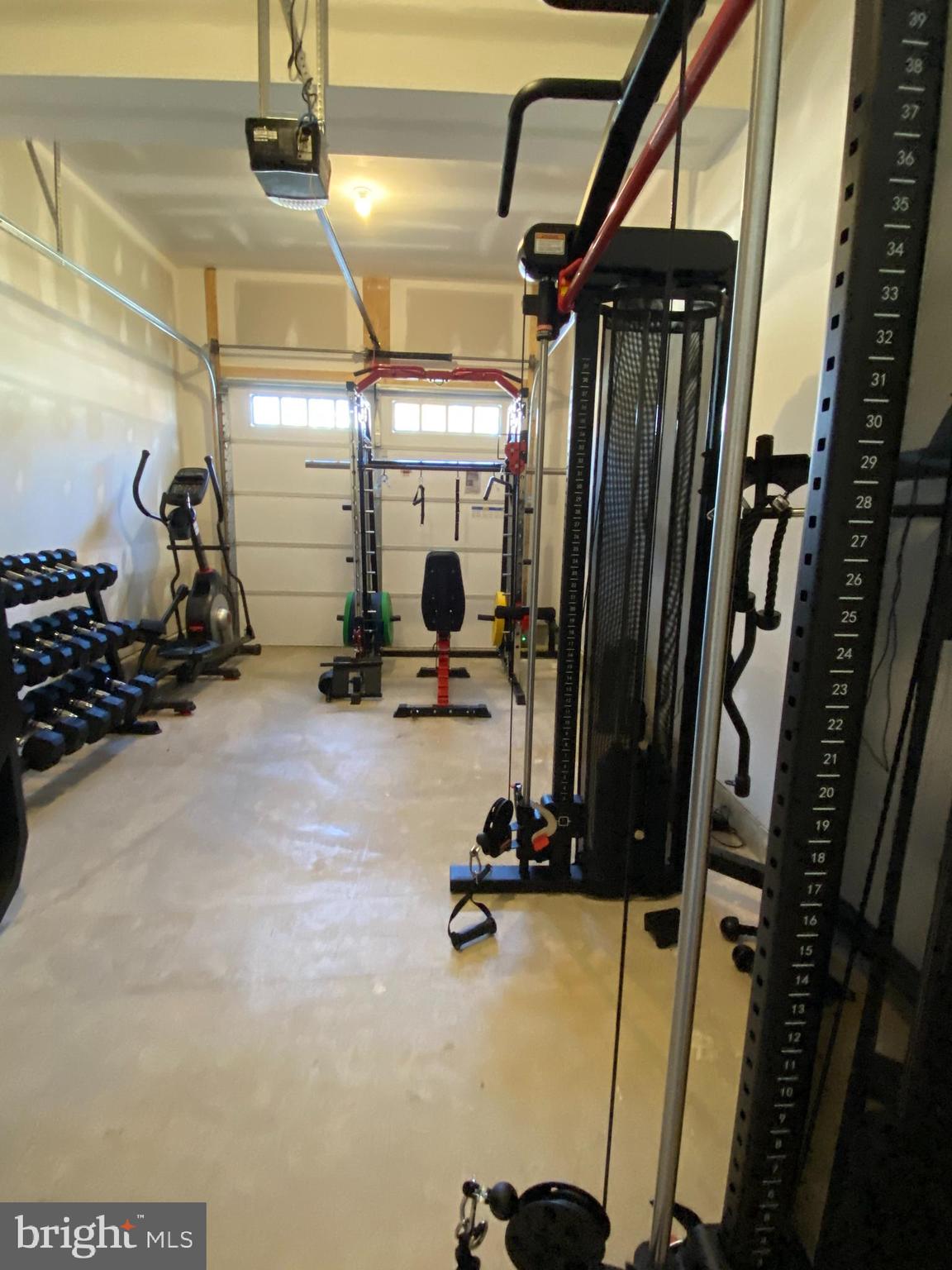 AVALON SHORES - Residential Lease