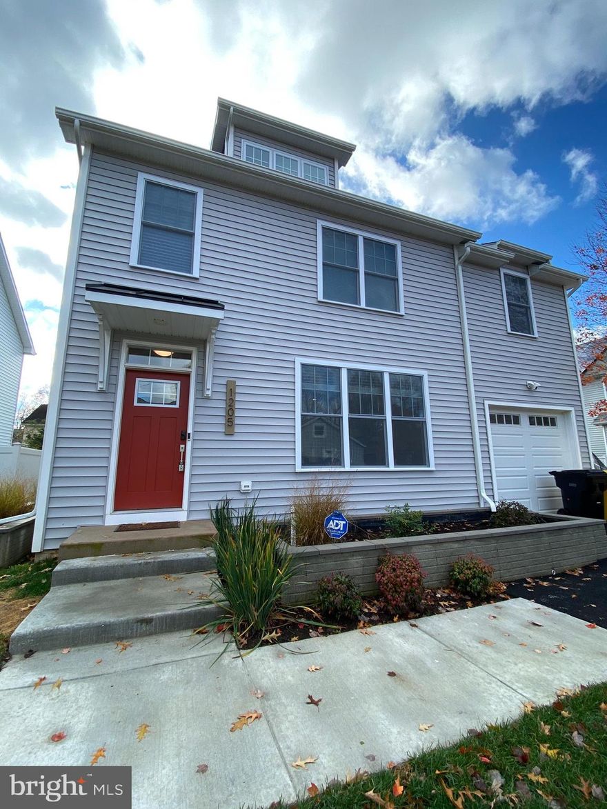 Welcome Home to Your Newly Built, Beautiful, FURNISHED Craftsman in Shady Side! The Comfort and Convenience Alongside High End Finishes, will make you fall in Love with this Property. Walk in the Front Door to an Open Floor Plan with a Spacious Family Room and Fireplace, a Stunning Kitchen with Quartz Countertops, Stainless Steel Appliances, 42" Gray Cabinets, and 9' Ceilings! Walk out to your Large Patio, Sit Back and Relax with your Cup of Coffee or Fire up the Grill and Enjoy your time with Family and Friends. 4 Bedrooms with Access to 2 Balconies, and 3.5 Baths, makes this Home a 1 of a kind in this HOT market! The Upper Level has Three Large Bedrooms and Two Full Baths with a Grand Shower in the Primary Suite, with a Large Walk-in Closet Featuring Built-ins. Upper Level 2 boasts a 4th Spacious Bedroom with Balcony Access, a Full Bath and HUGE walk-in Closet. The Garage has been Transformed to your Perfect At-Home Gym with Brand NEW Equipment! This Stunning Home is Minutes Away from the Community Beach, Boat Ramp, Fishing Pier and Swimming Platform. It is also Conveniently Close to Restaurants, Shopping, Major Highways and More, Making this Perfect Place to call HOME!