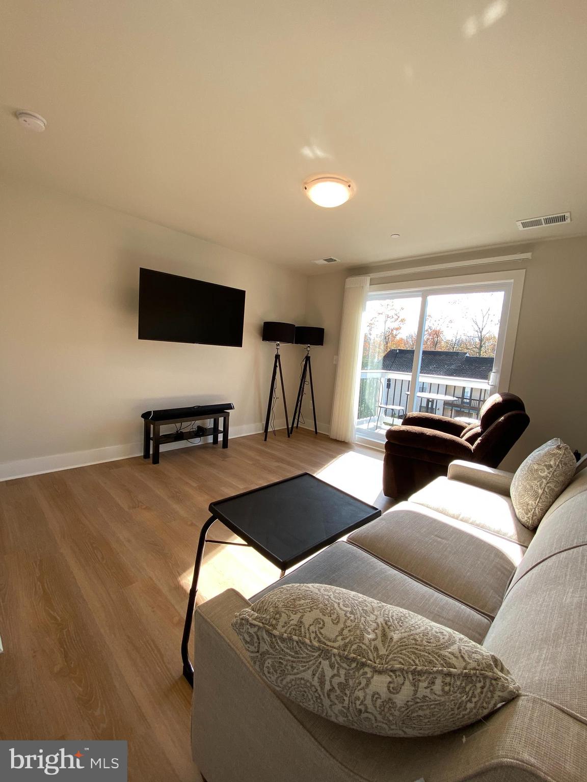 AVALON SHORES - Residential Lease