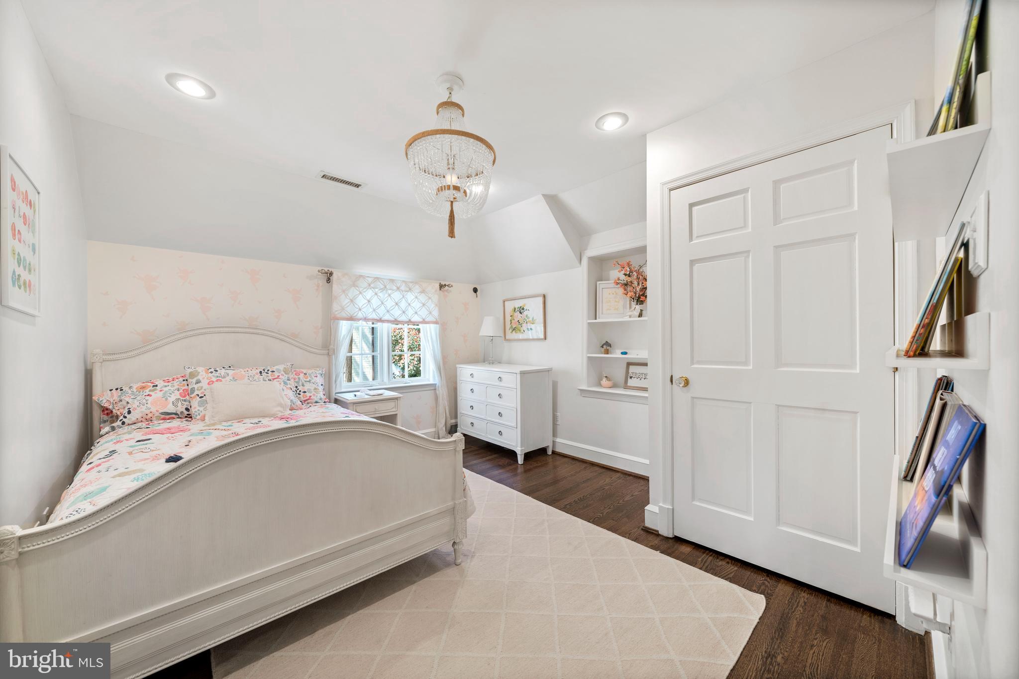 ROLLINGWOOD - Residential