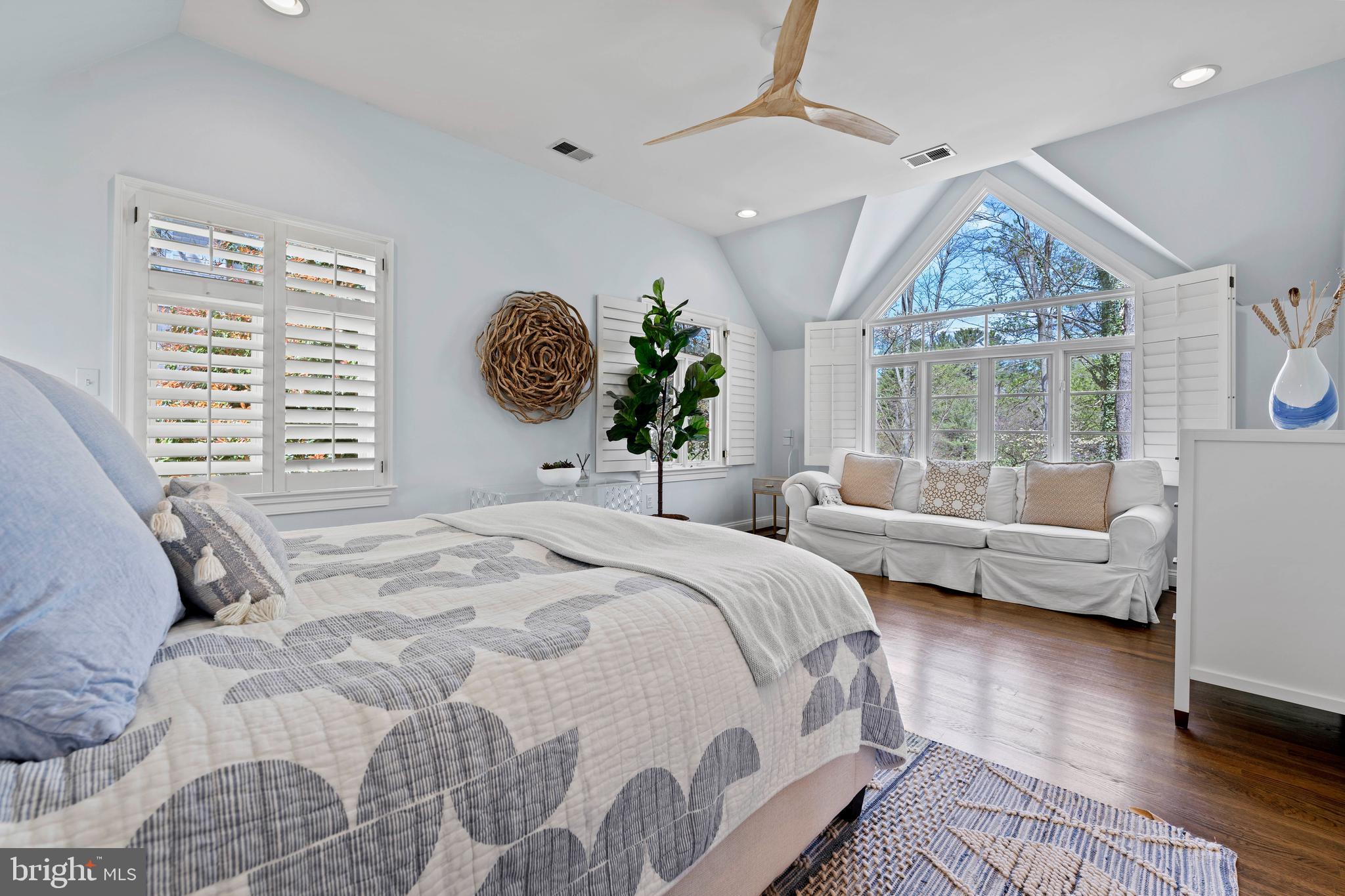 ROLLINGWOOD - Residential