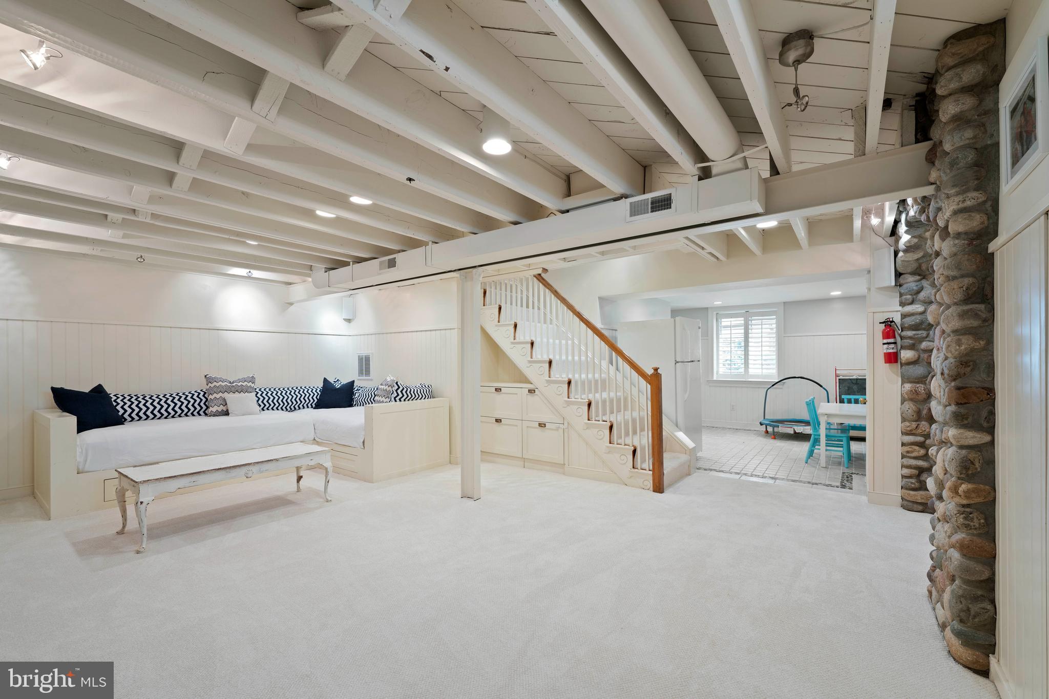 ROLLINGWOOD - Residential