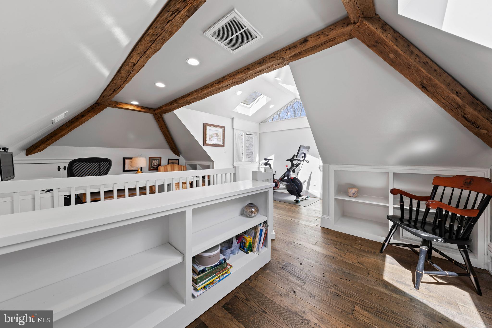ROLLINGWOOD - Residential