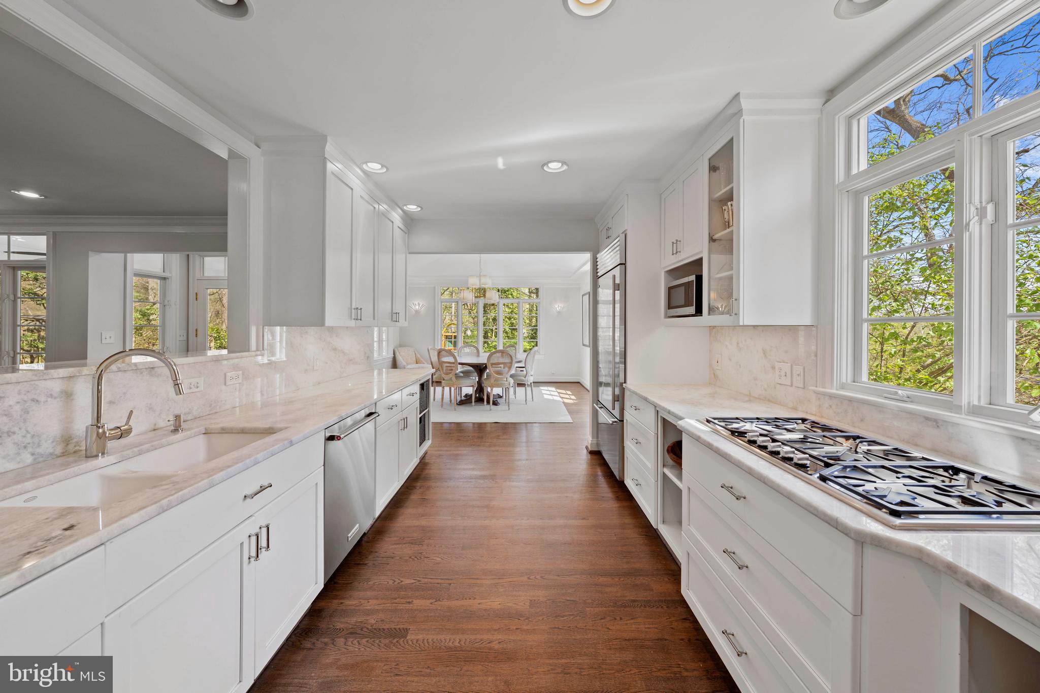 ROLLINGWOOD - Residential