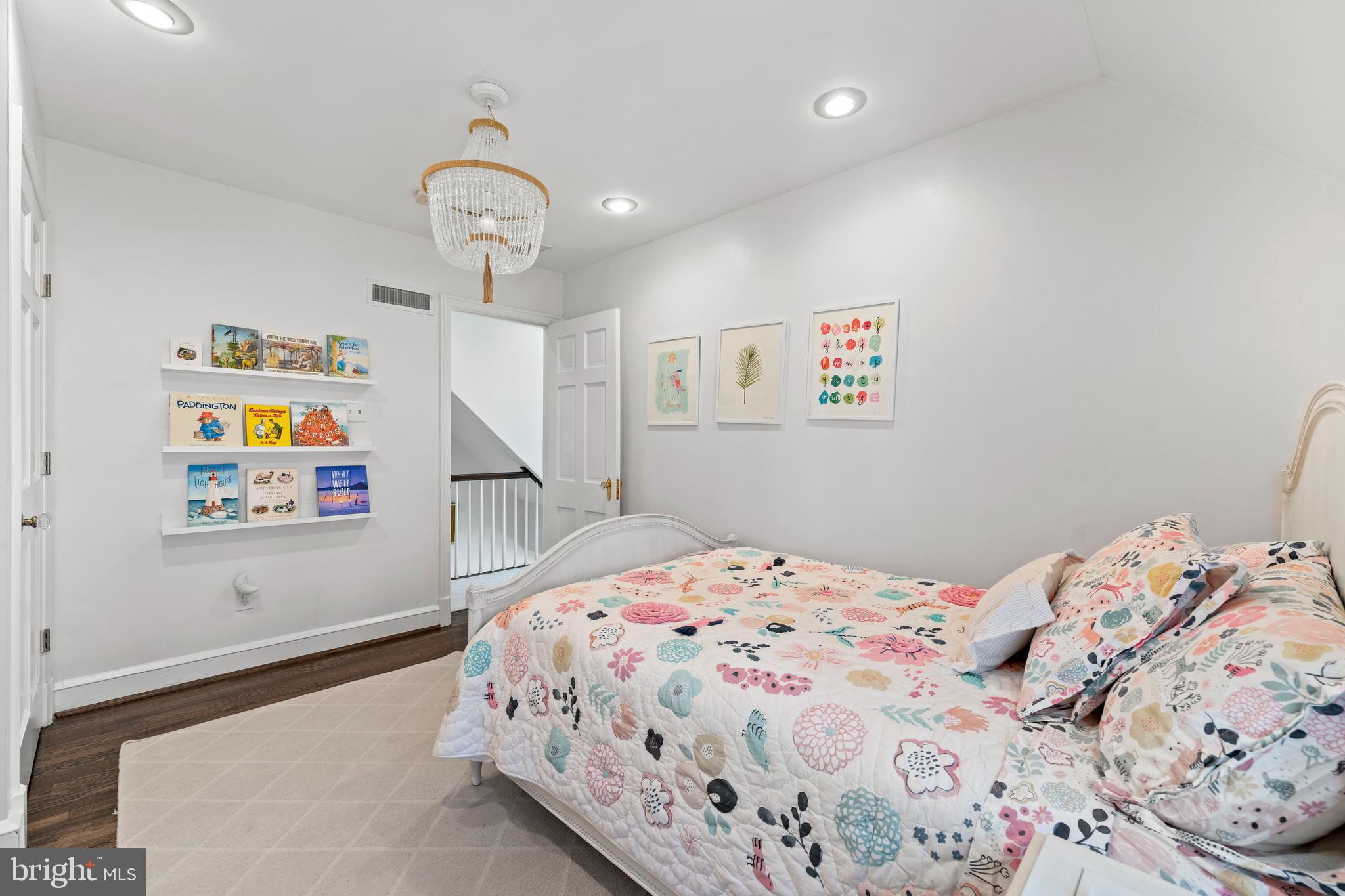 ROLLINGWOOD - Residential