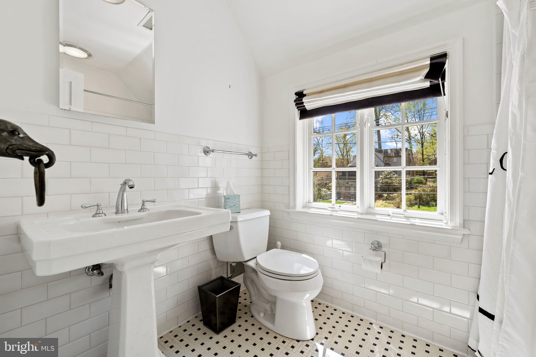 ROLLINGWOOD - Residential