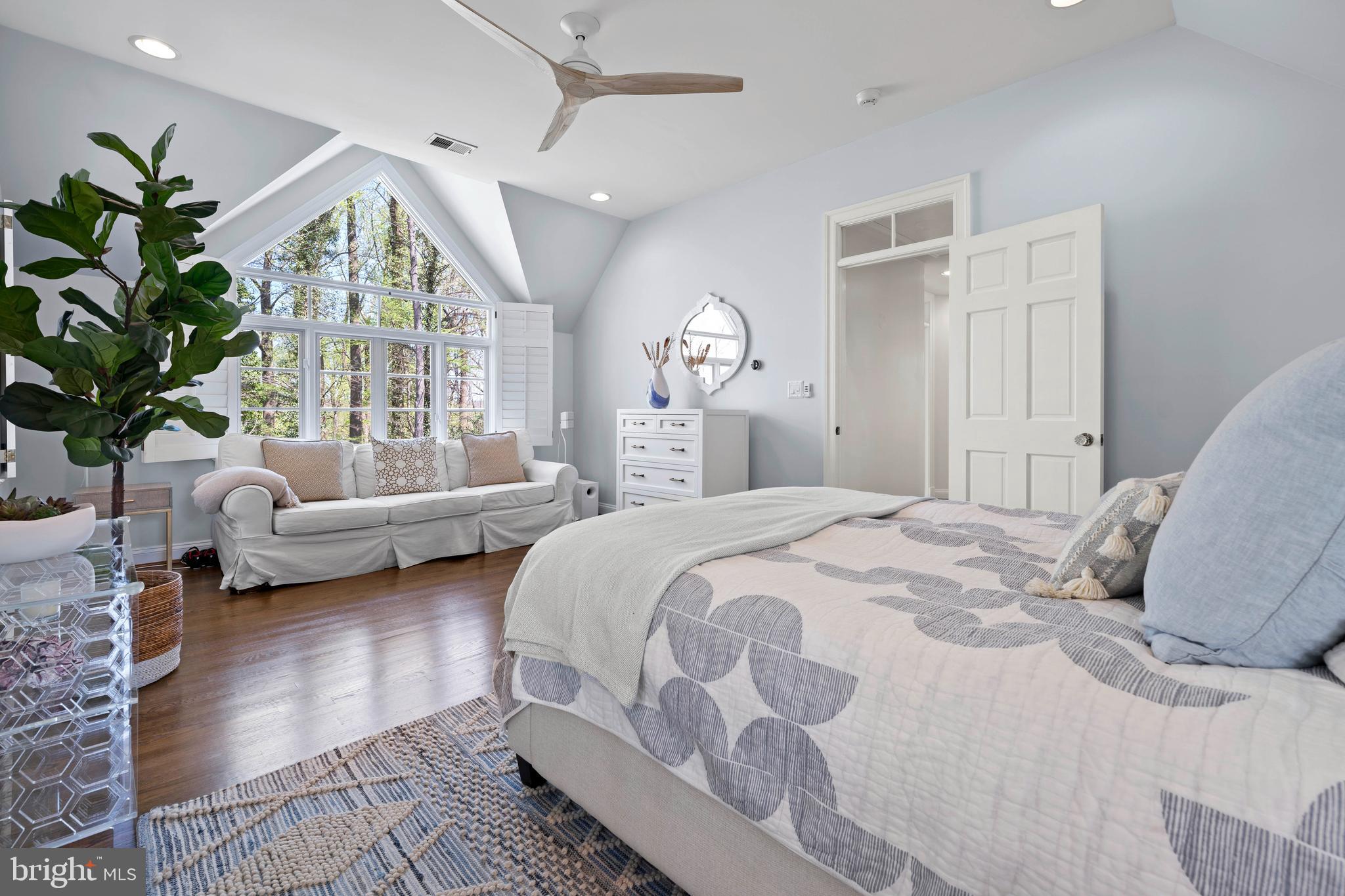 ROLLINGWOOD - Residential