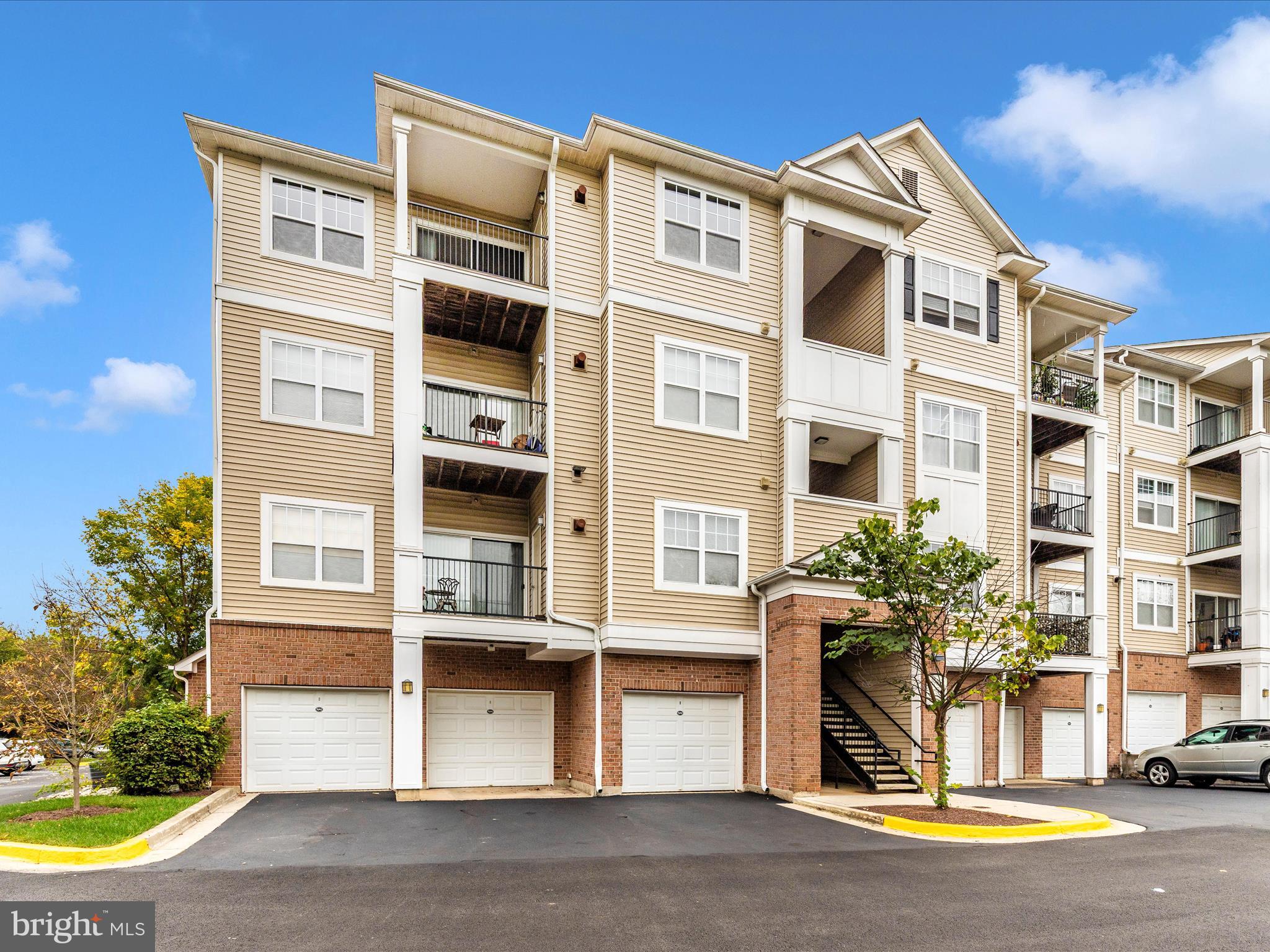 ASHMORE AT GERMANOWN COMMUNITY - Residential