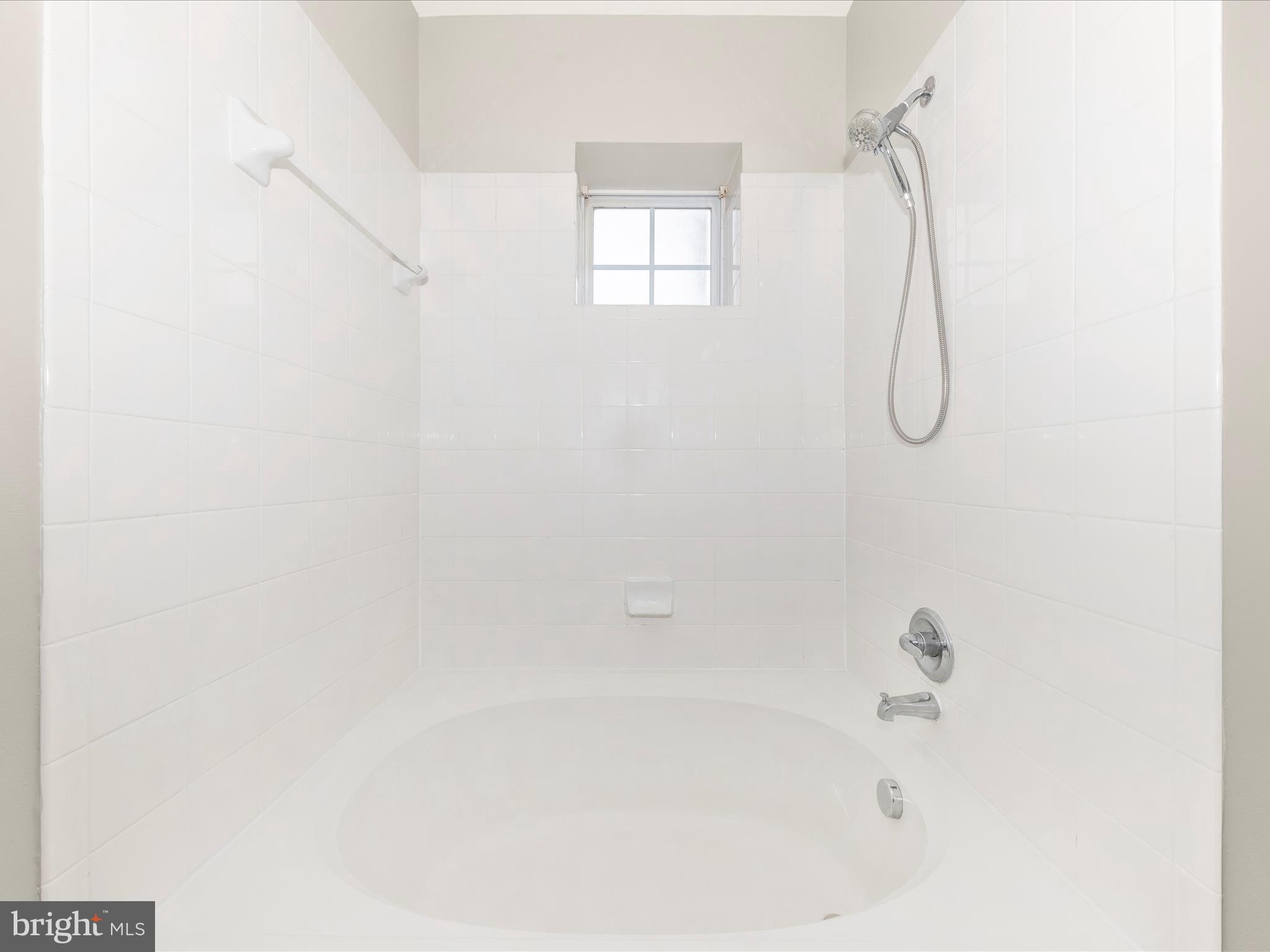 ASHMORE AT GERMANOWN COMMUNITY - Residential