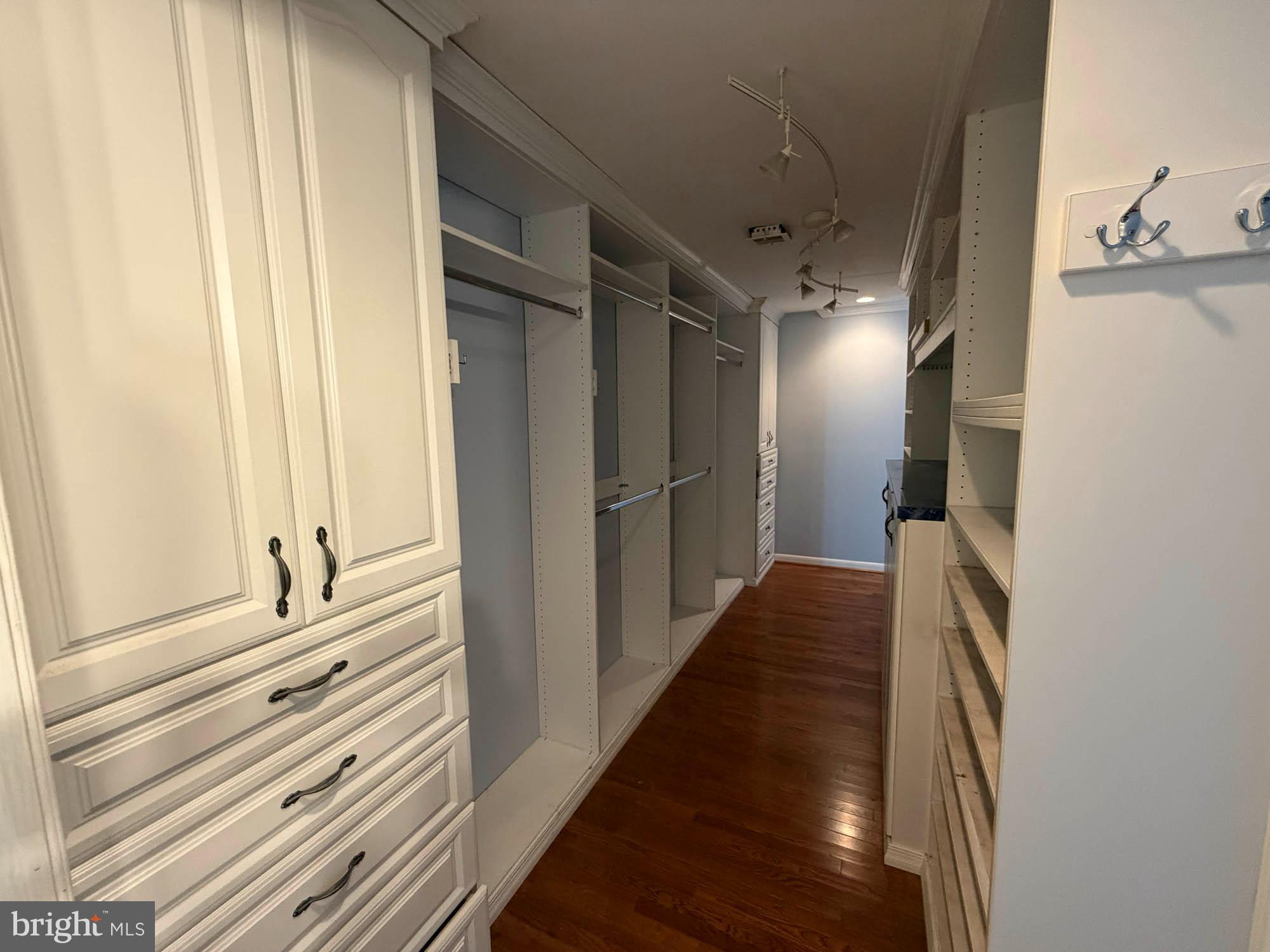 SEVERN - Residential