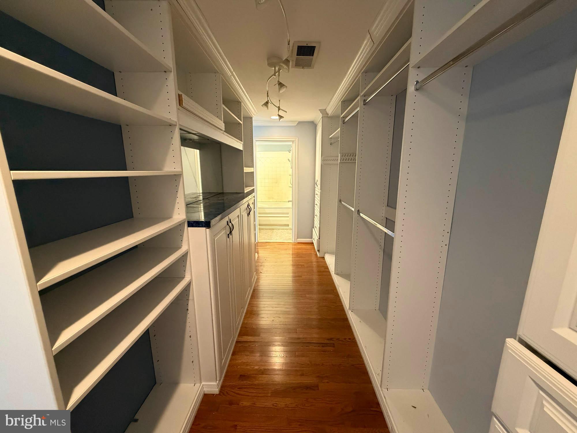 SEVERN - Residential