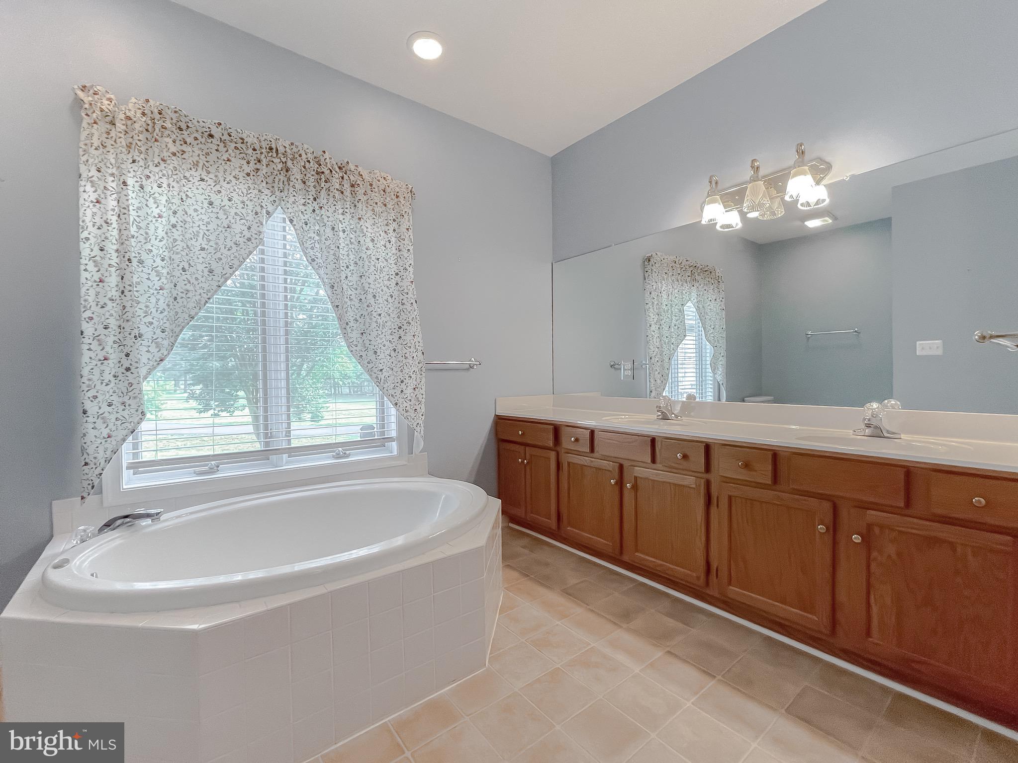 THE LANDINGS AT PINEY POINT - Residential