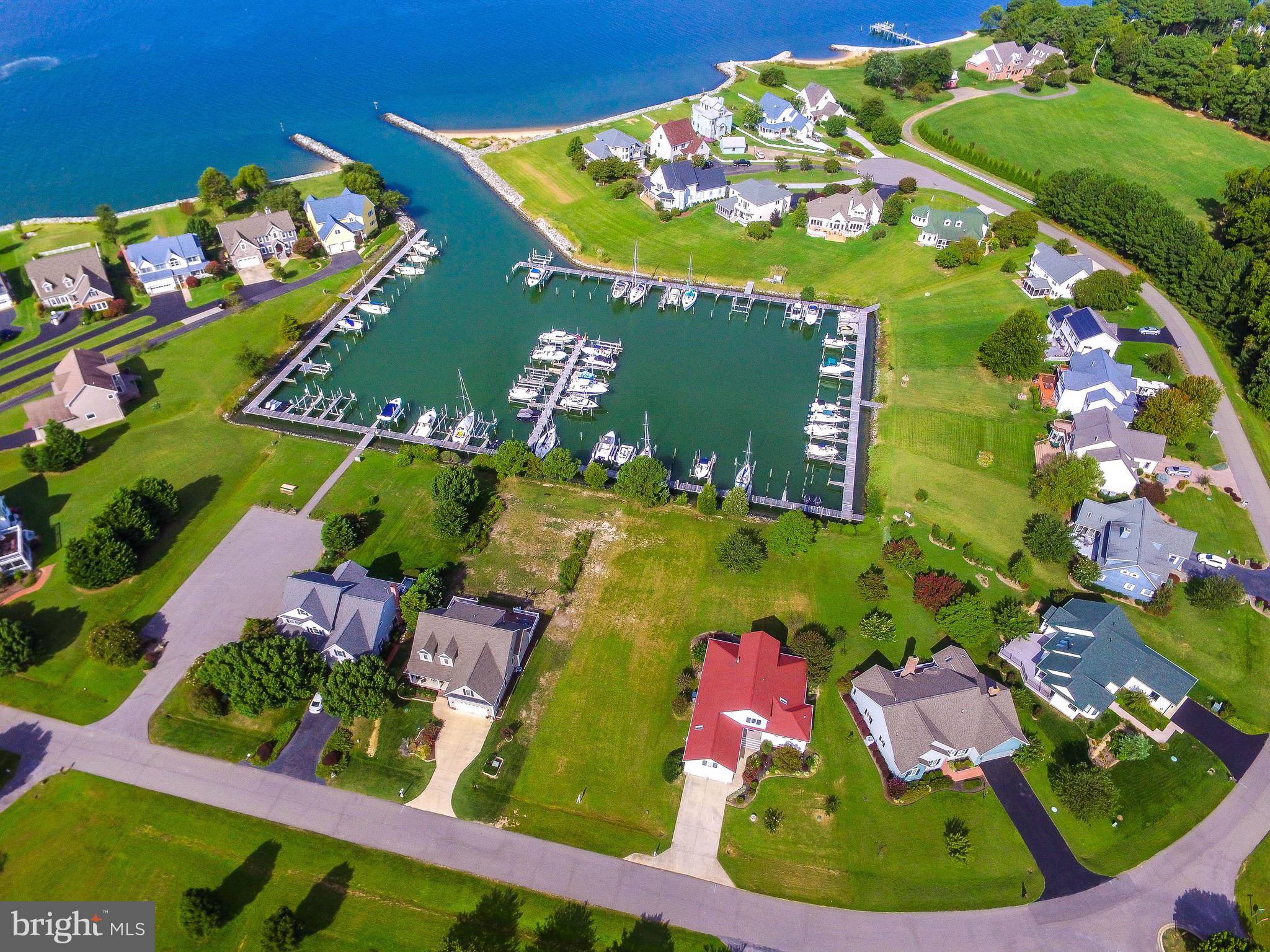 THE LANDINGS AT PINEY POINT - Residential