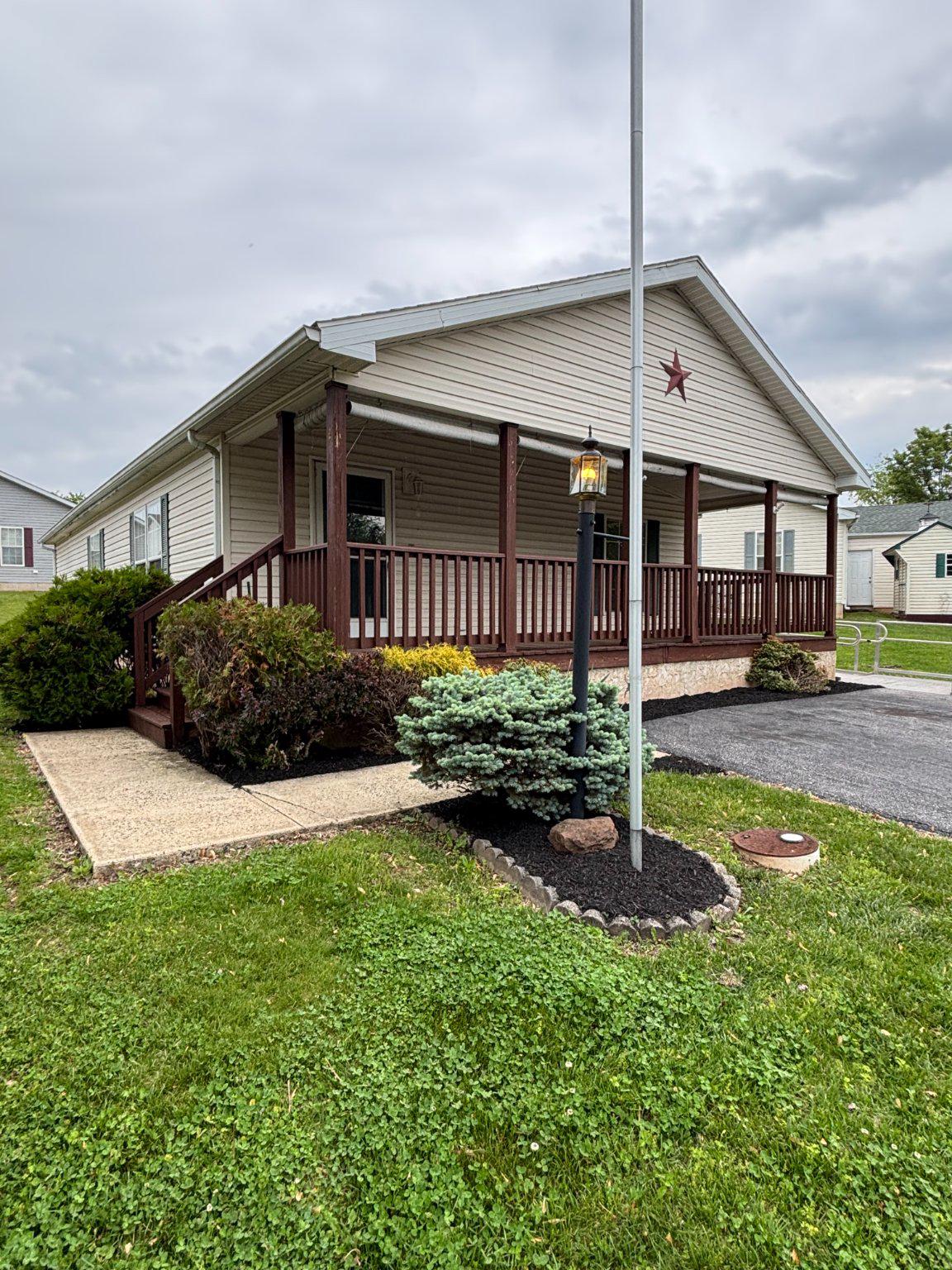 WILLOW RUN - Residential