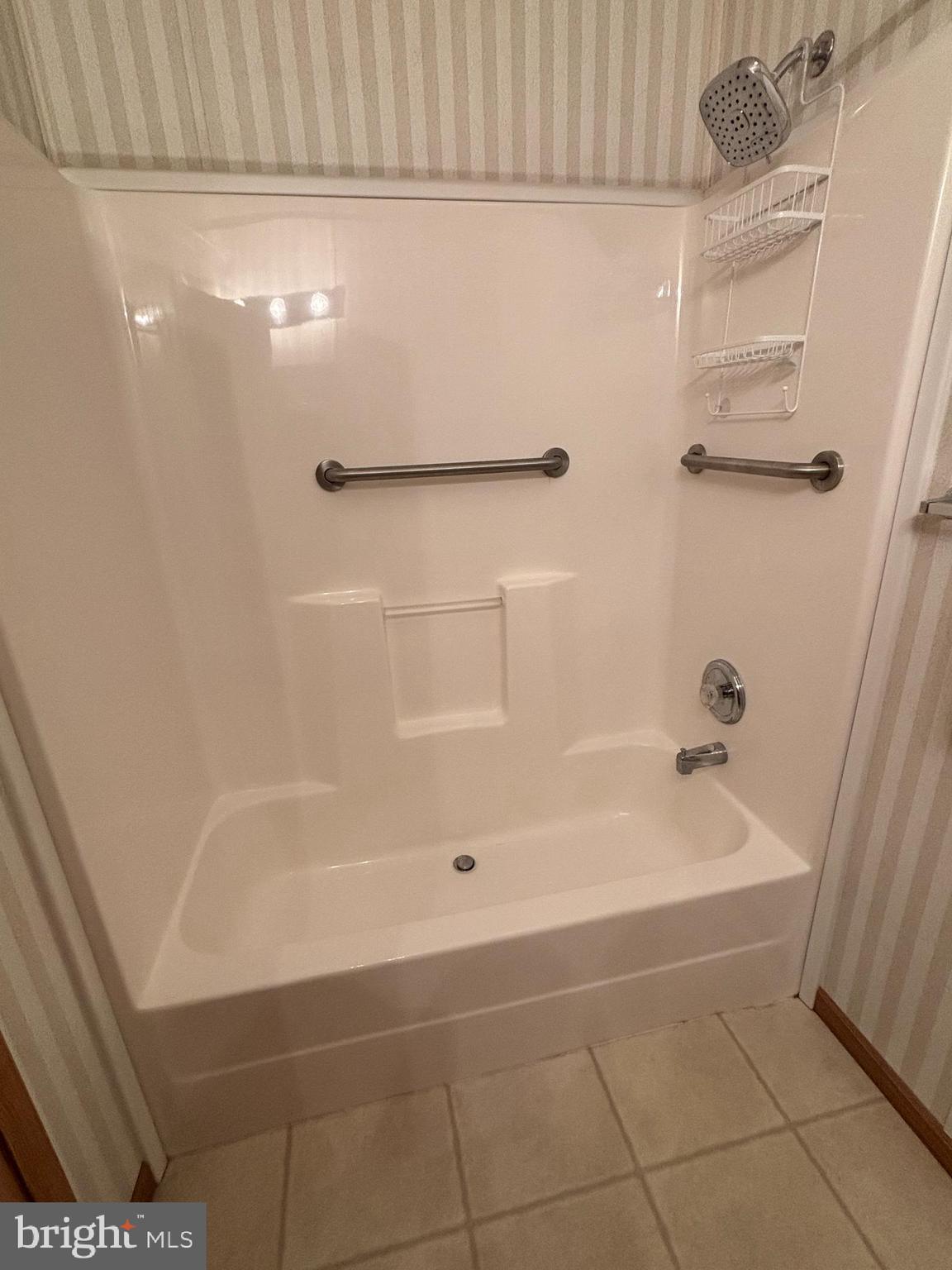 WILLOW RUN - Residential