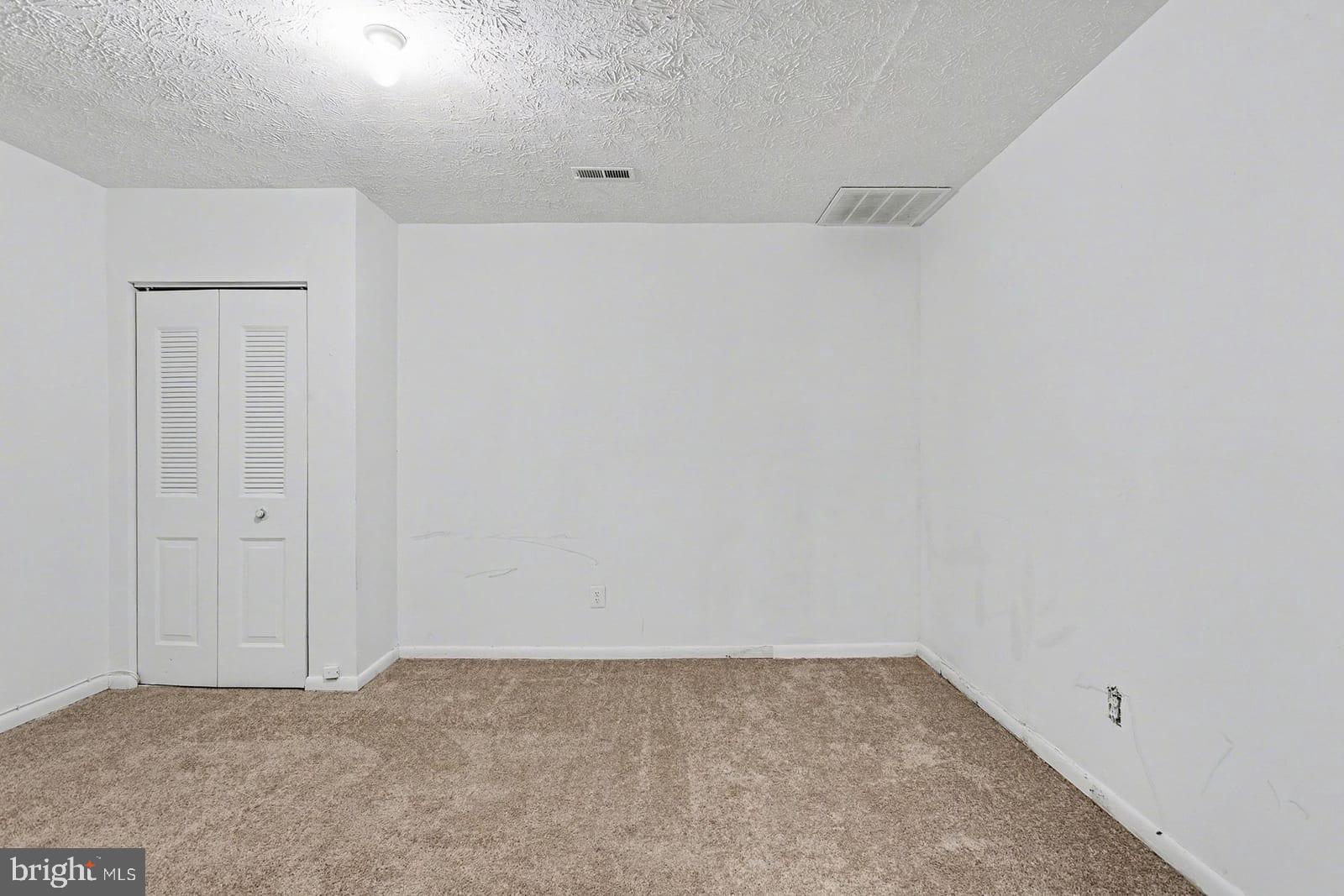 WOODBRIDGE - Residential