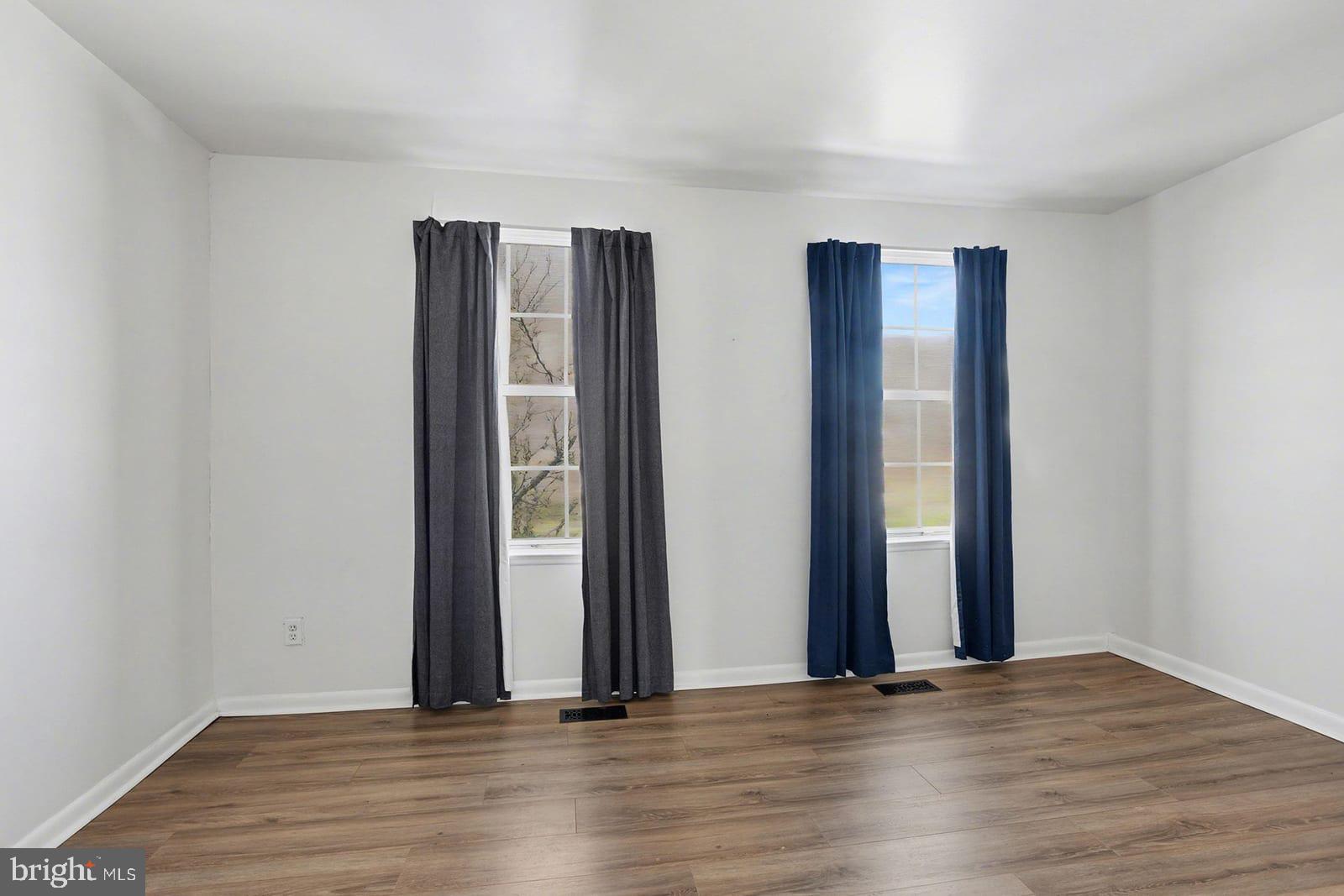 WOODBRIDGE - Residential