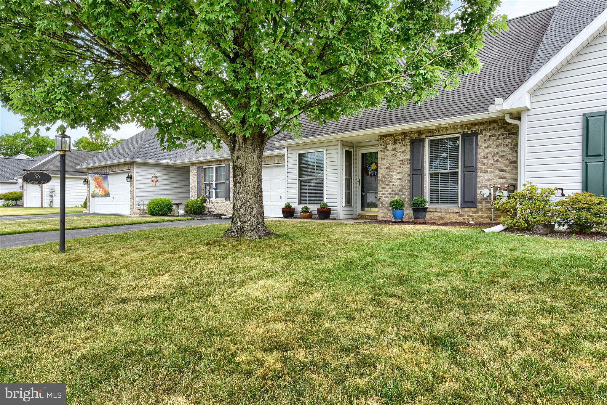 38 RIDGEWAY DRIVE