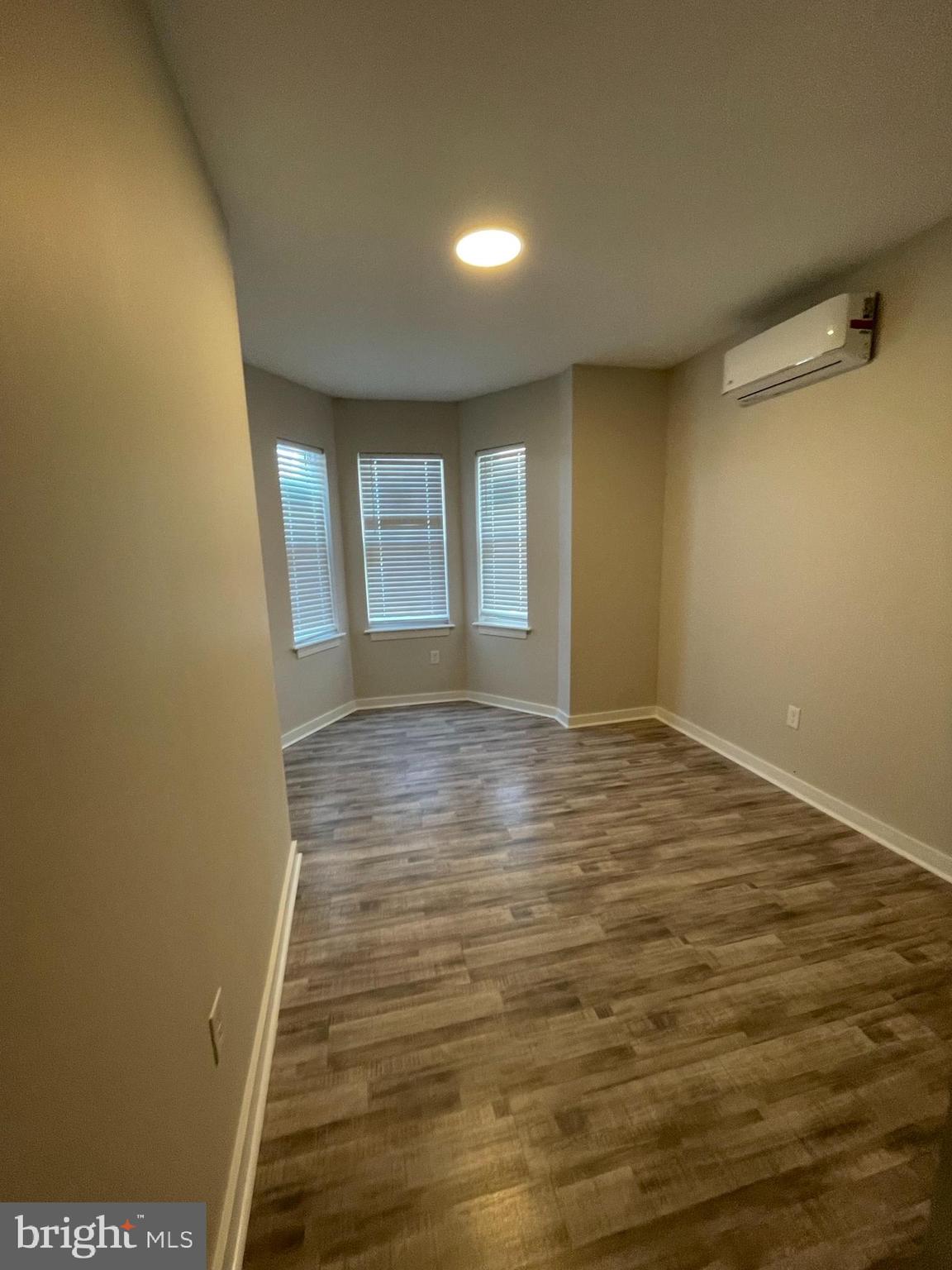 PHILADELPHIA - Residential