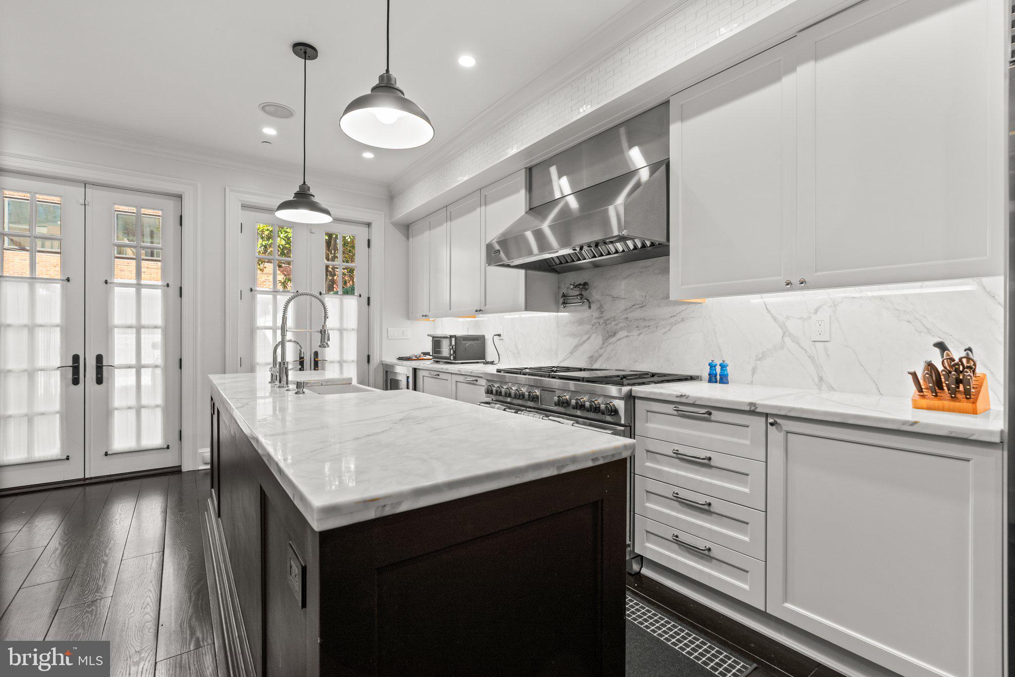 WEST END - Residential