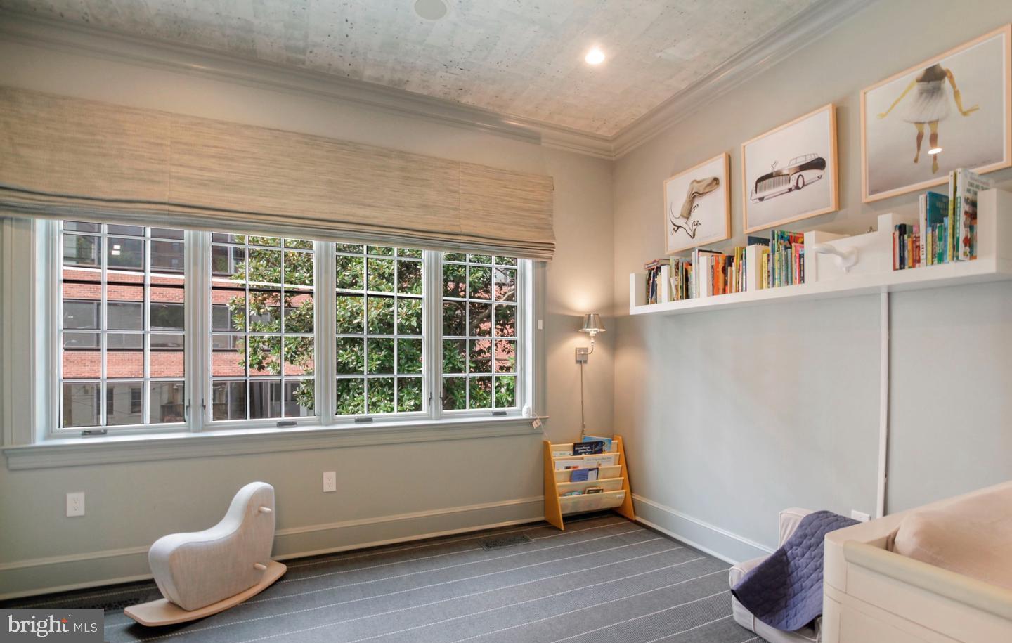 WEST END - Residential