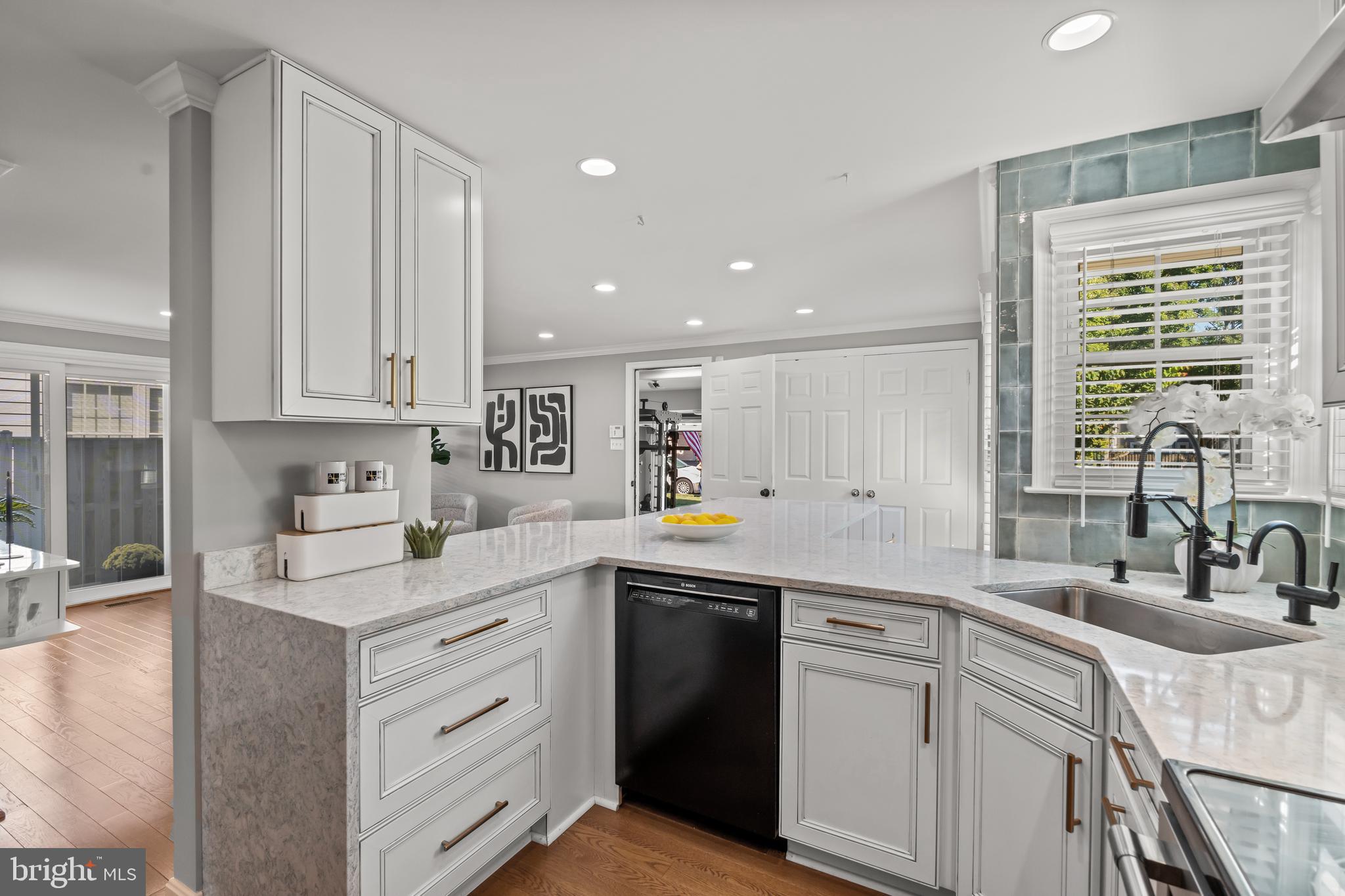 KINGSTOWNE - Residential