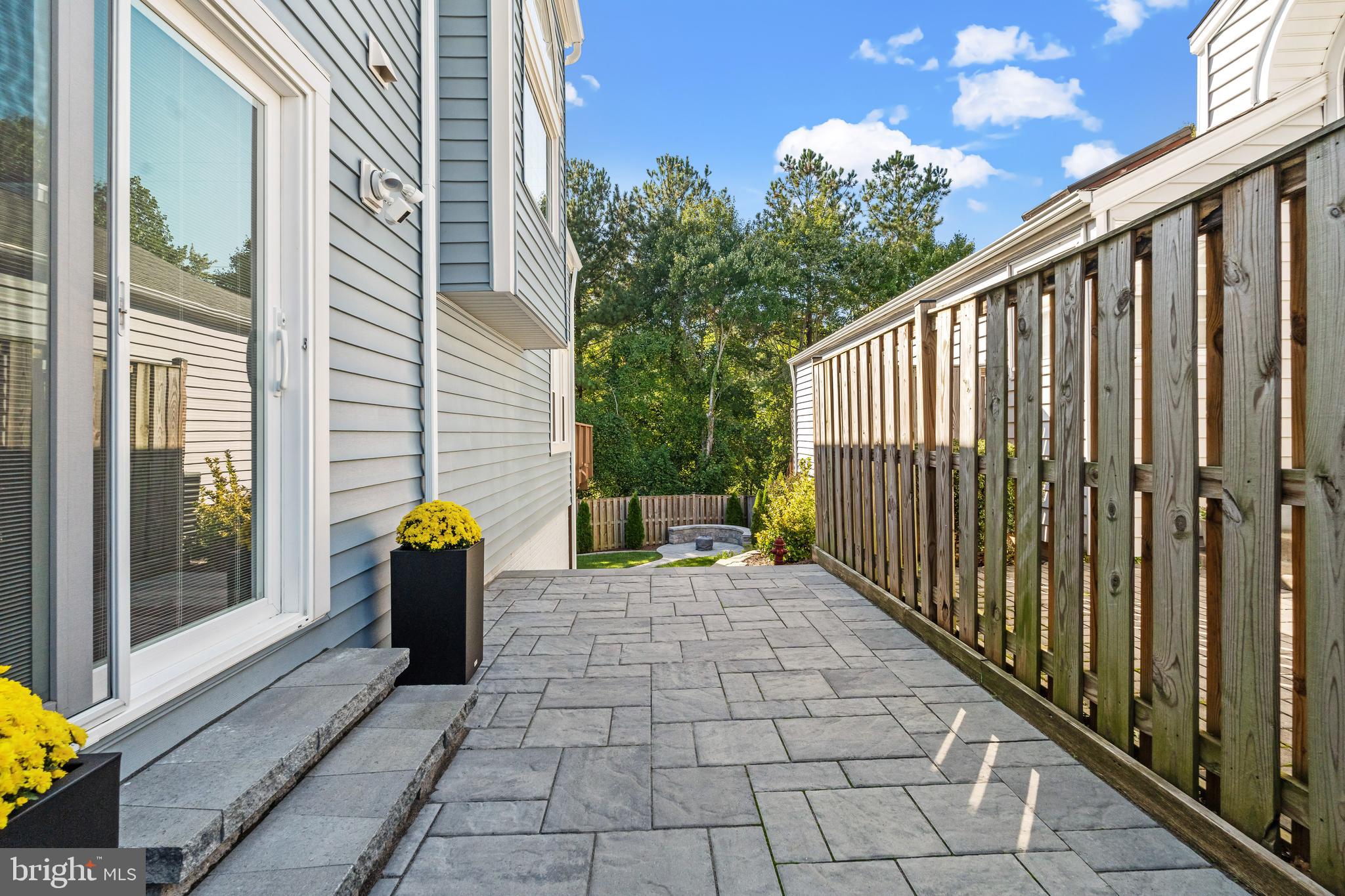 KINGSTOWNE - Residential