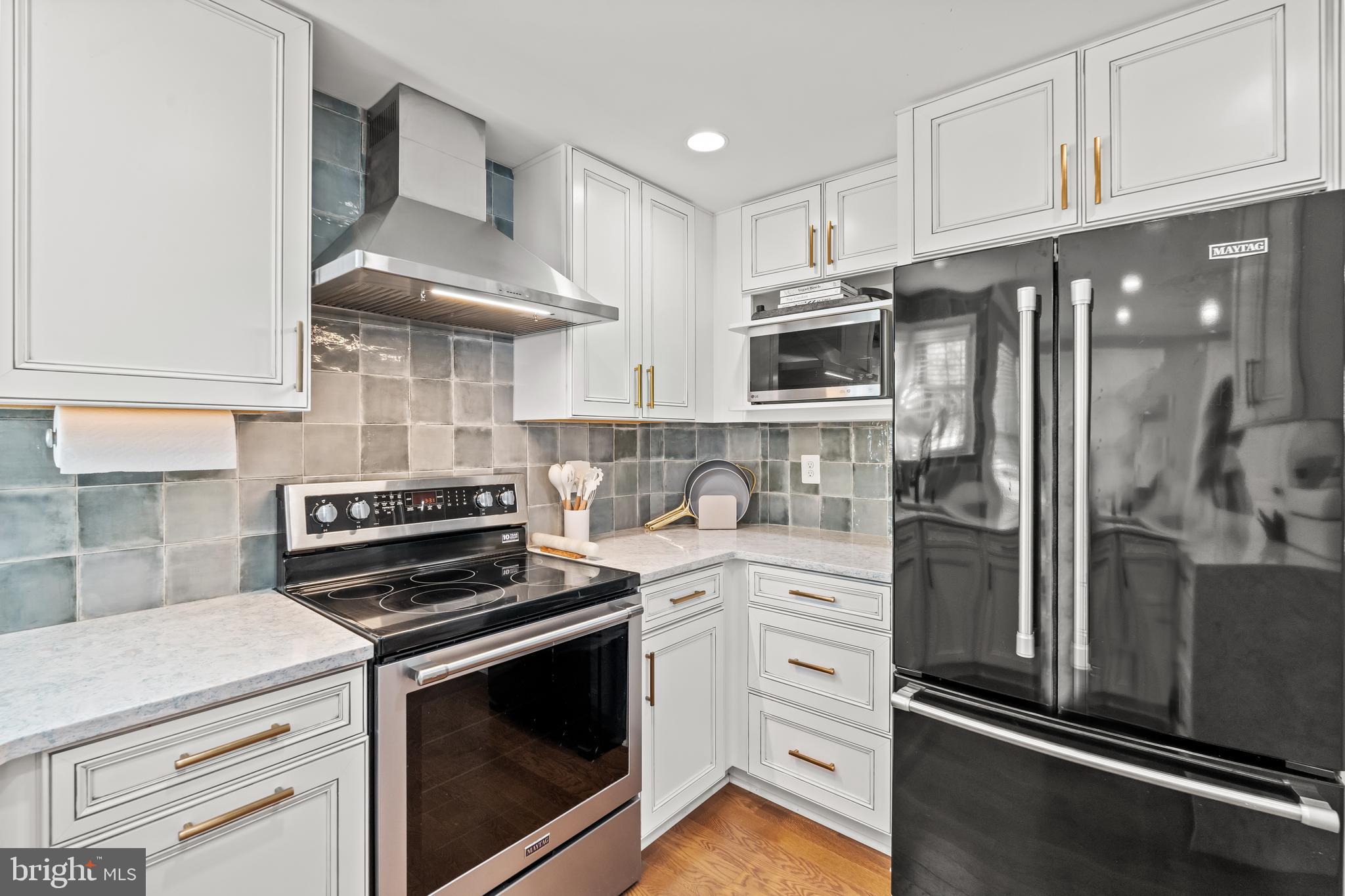 KINGSTOWNE - Residential