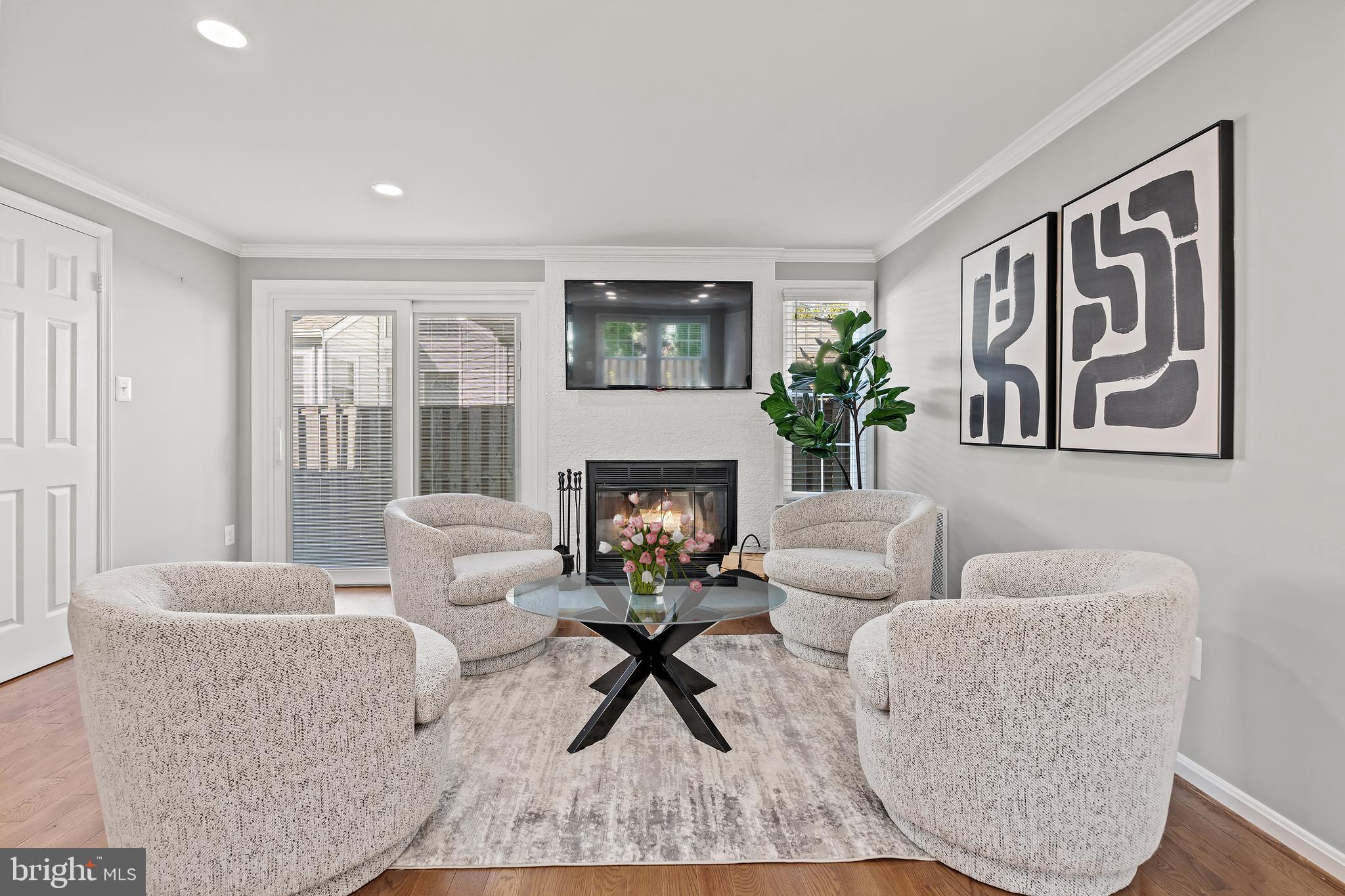 KINGSTOWNE - Residential