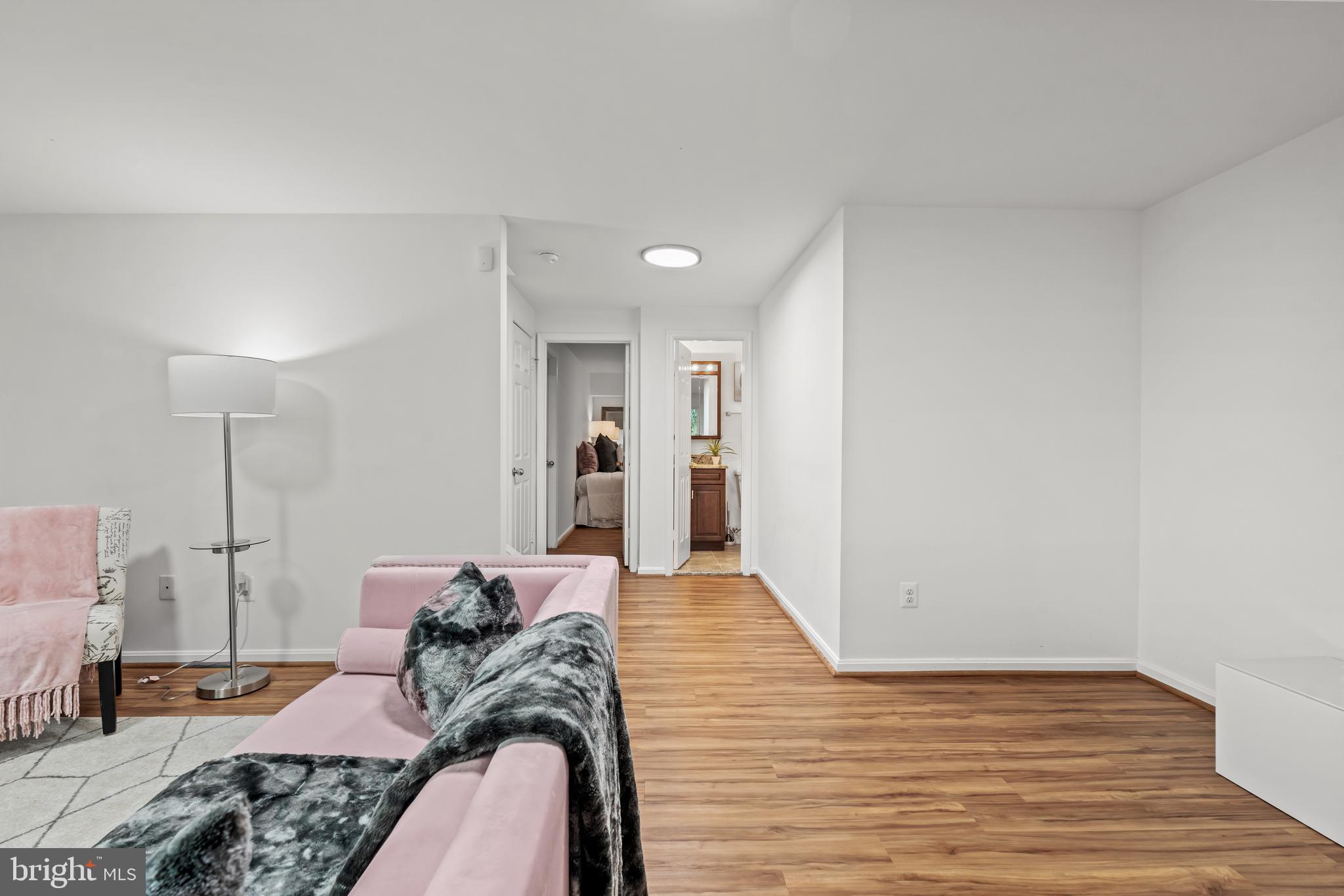 KINGSTOWNE - Residential