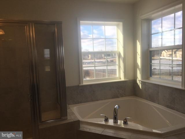 MCCAULEY CROSSING - Residential